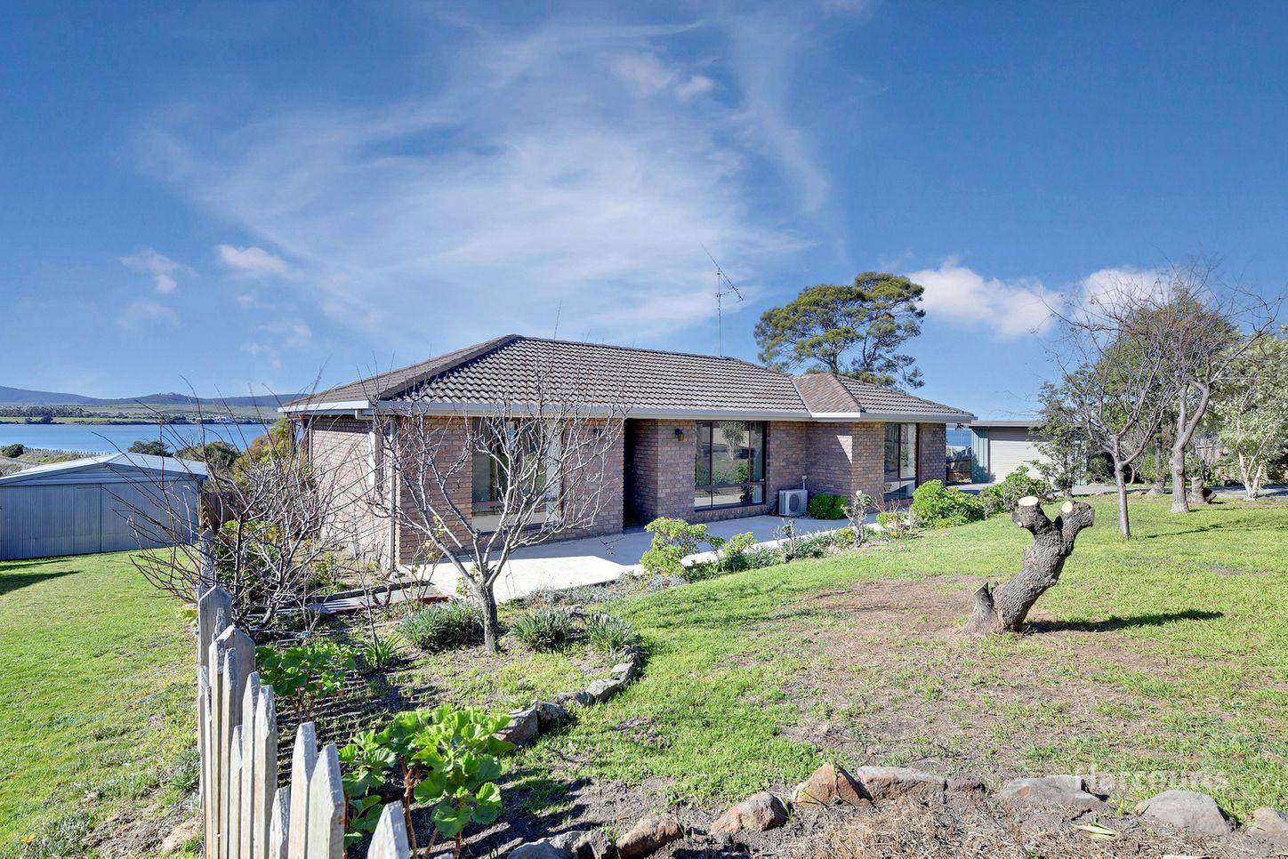 Prop-GPT: House: TAS Midway Point, TAS 7171 Tasmania 7171