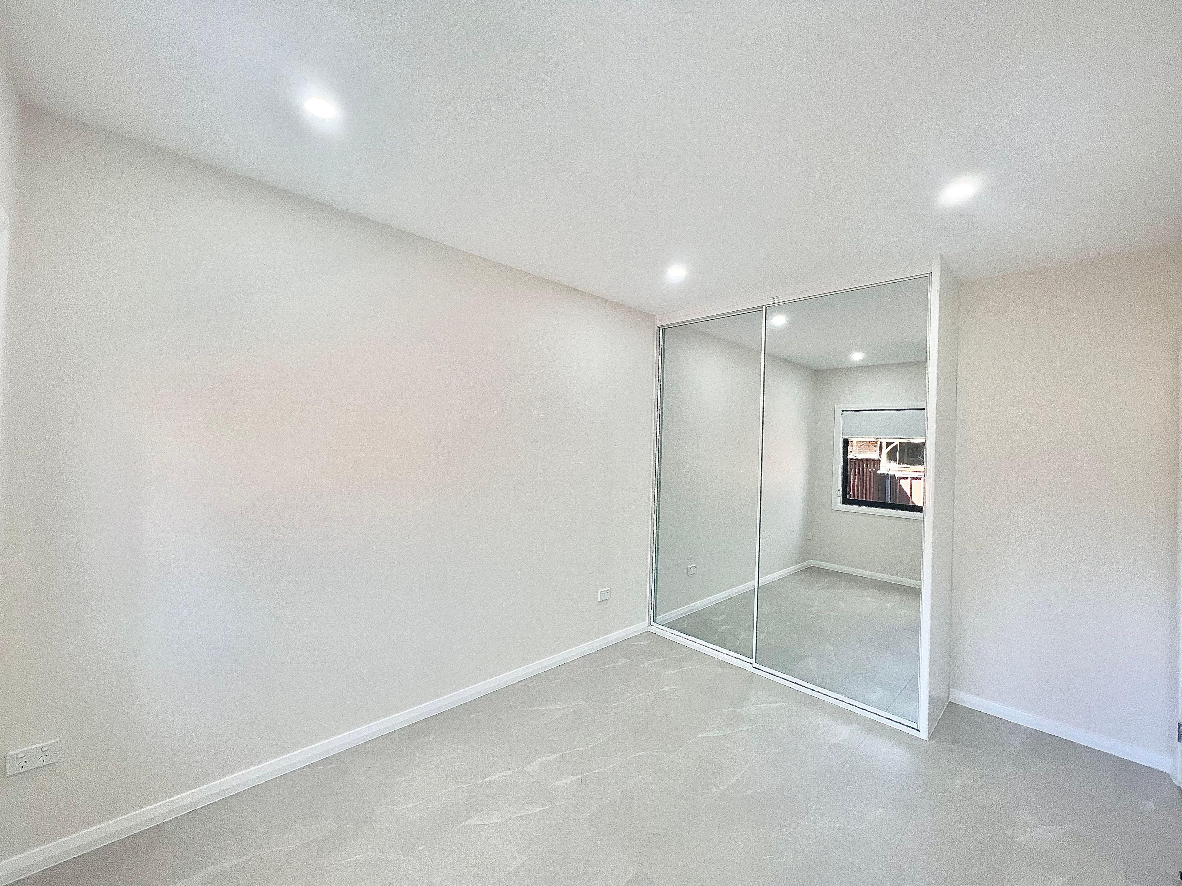 House for Rent: Ingleburn, NSW 2565, NSW, 2565