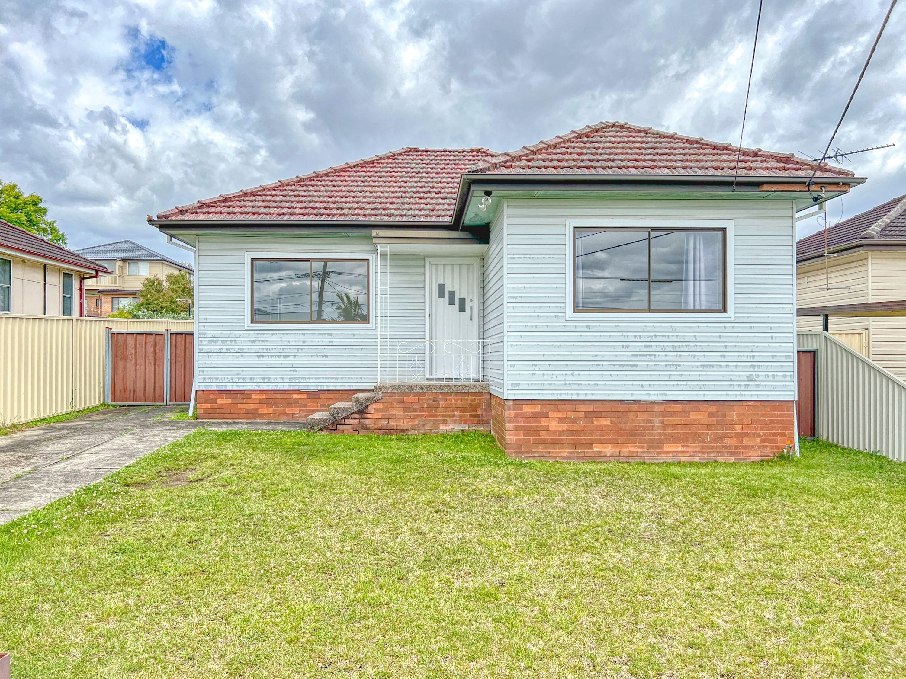 Prop-GPT: House: NSW Yagoona, NSW 2199 Home For Rent