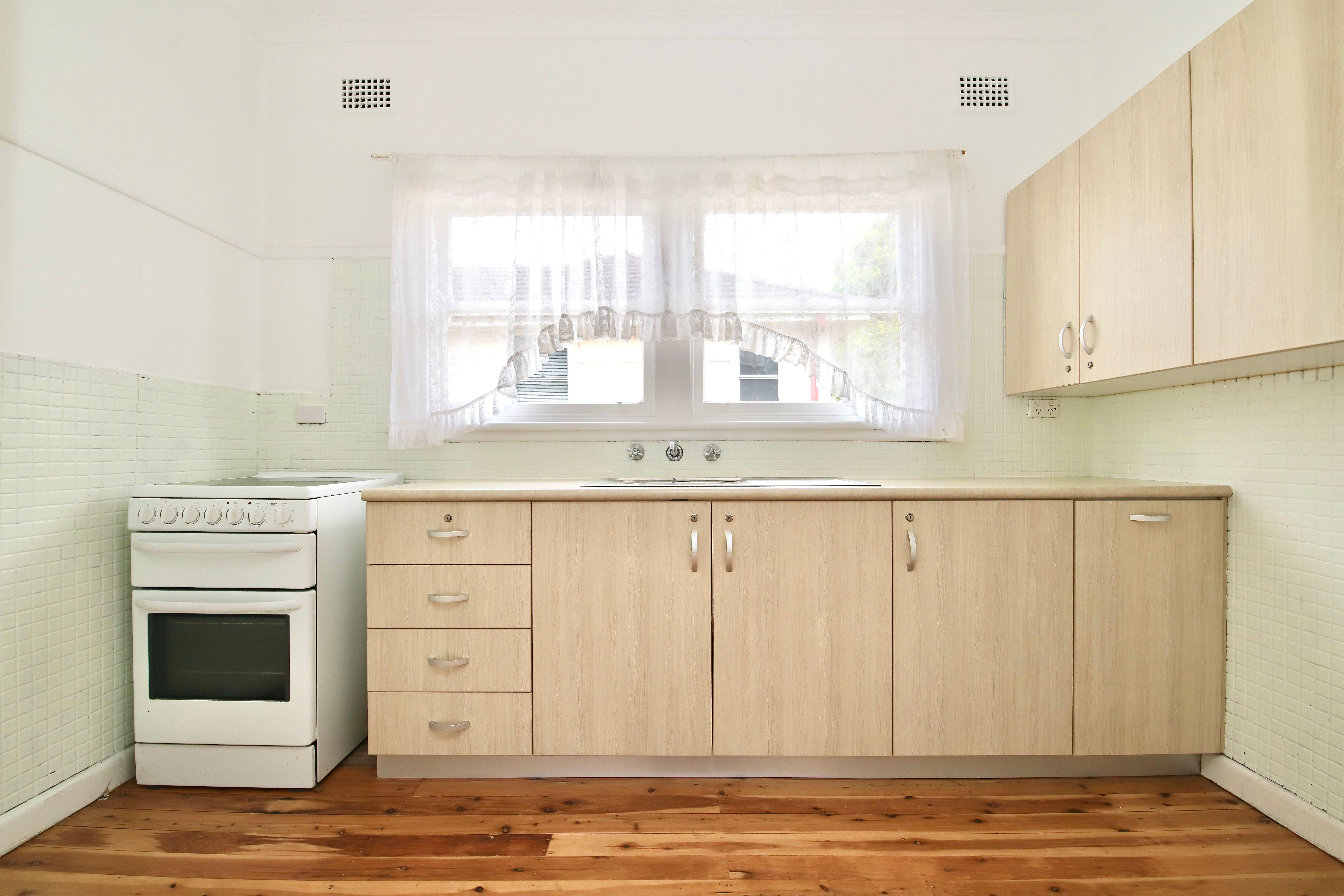 House for Rent: Yagoona, NSW 2199, NSW, 2199