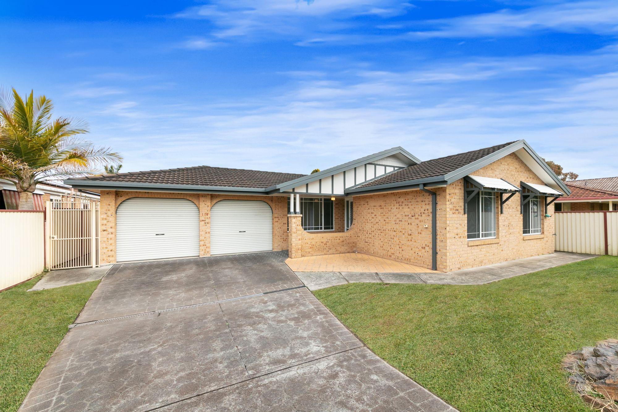 Prop-GPT: House: NSW Blue Haven, NSW 2262 Home For Rent