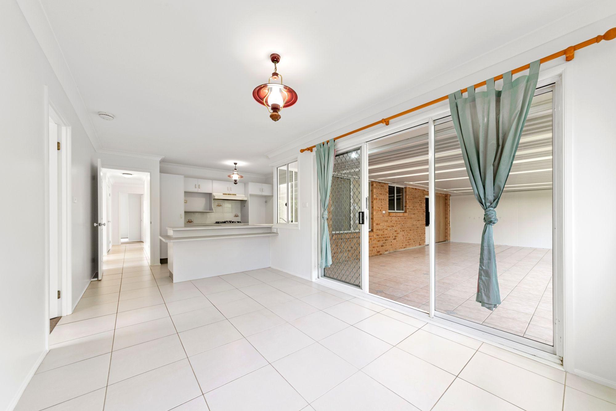 House for Rent: Blue Haven, NSW 2262, NSW, 2262