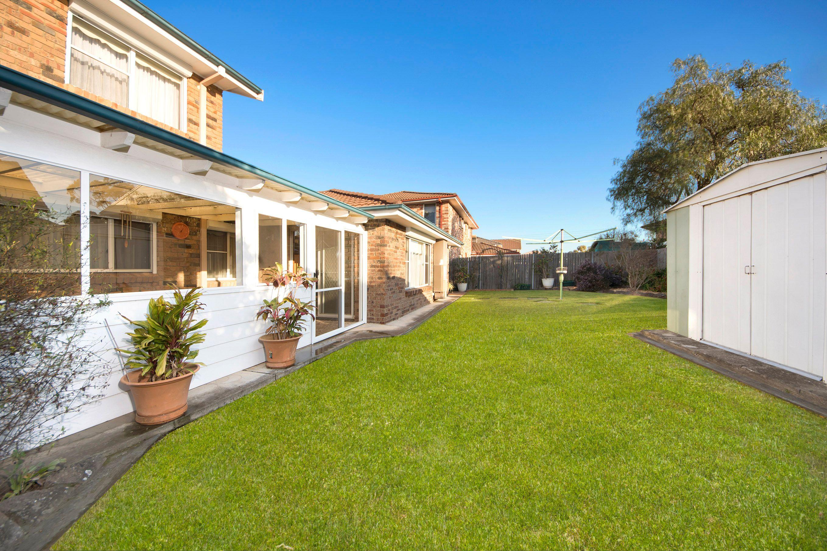 House for Rent: Illawong, NSW 2234, NSW, 2234