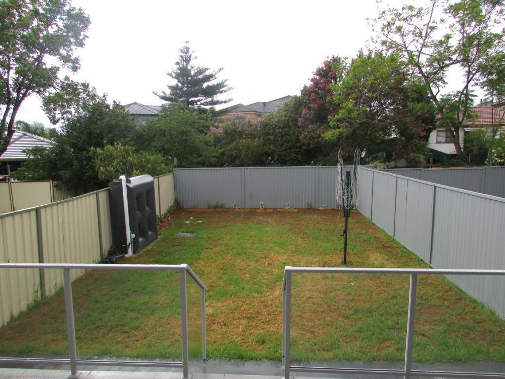 DuplexSemi-detached for Rent: Greenacre, NSW 2190, NSW, 2190
