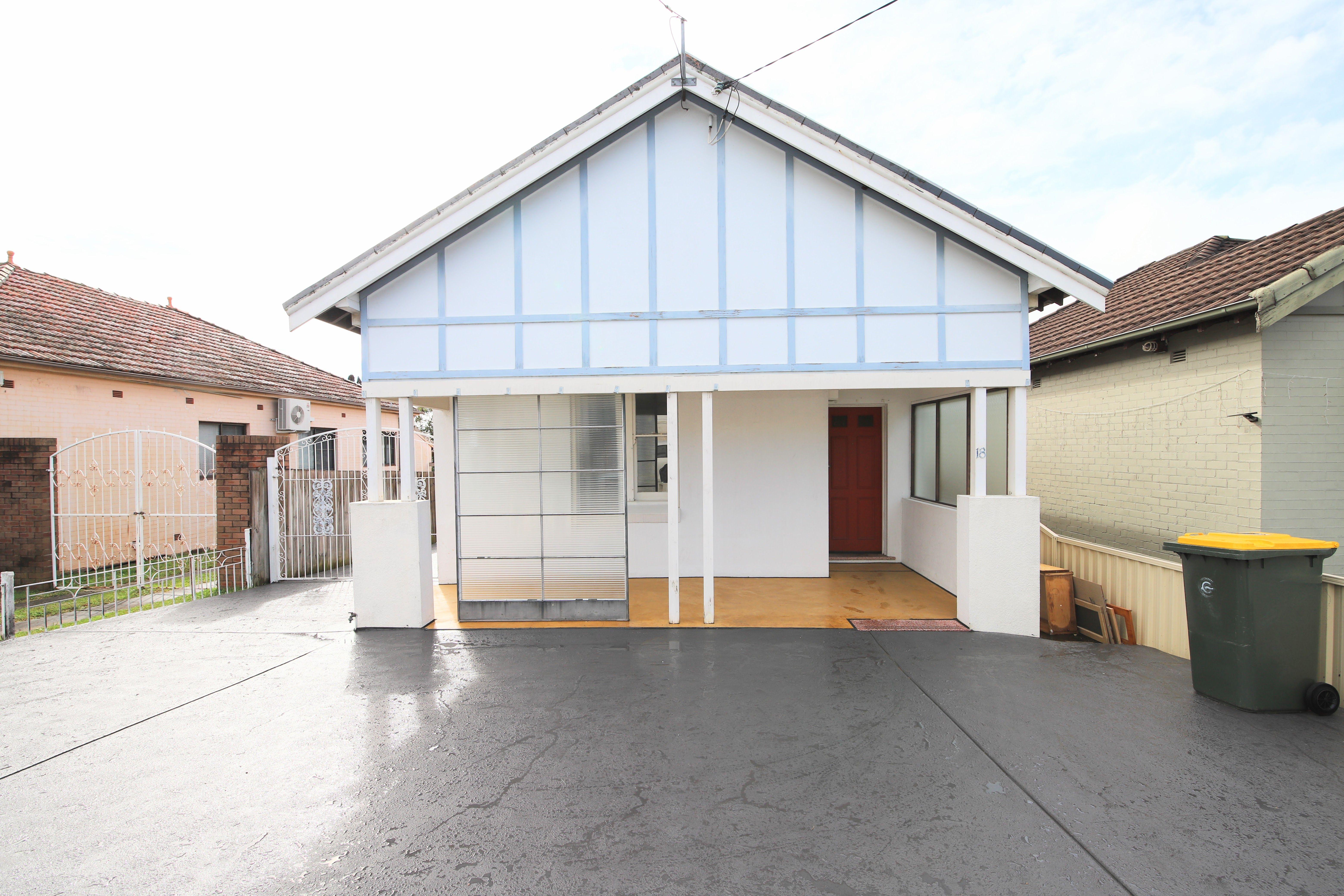 Prop-GPT: House: NSW Lakemba, NSW 2195 Home For Rent