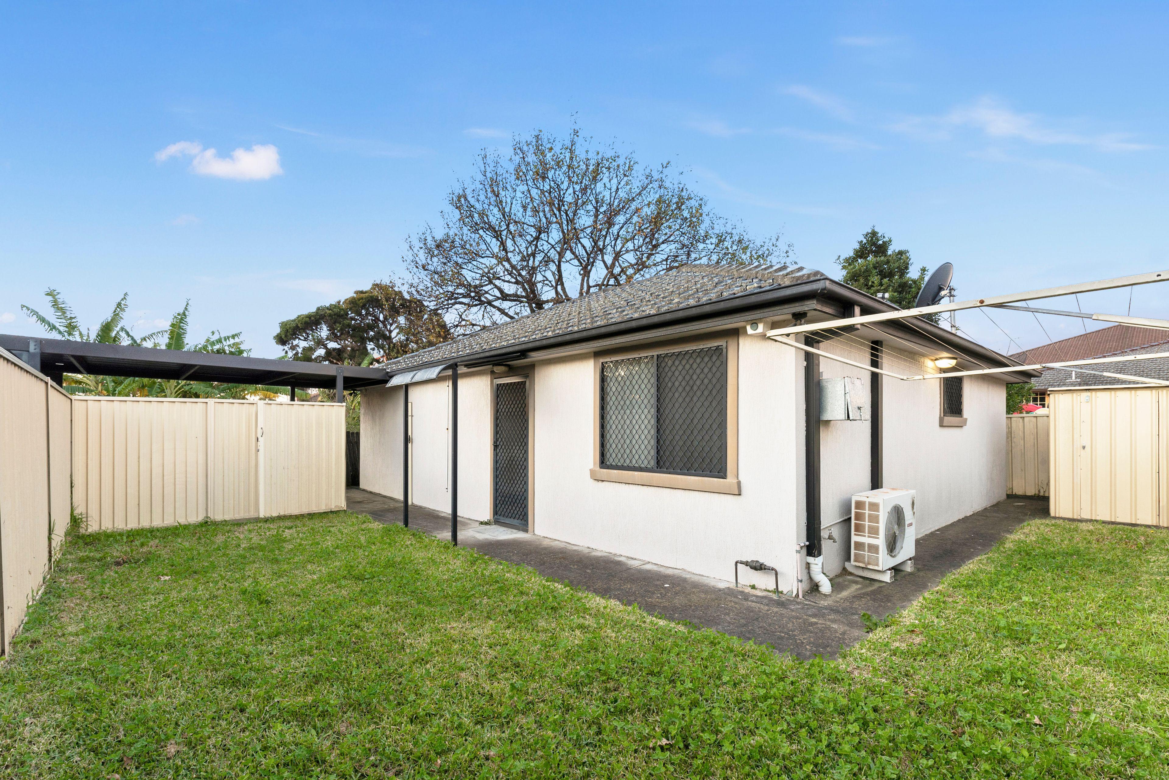 Prop-GPT: House: NSW Yagoona, NSW 2199 Home For Rent