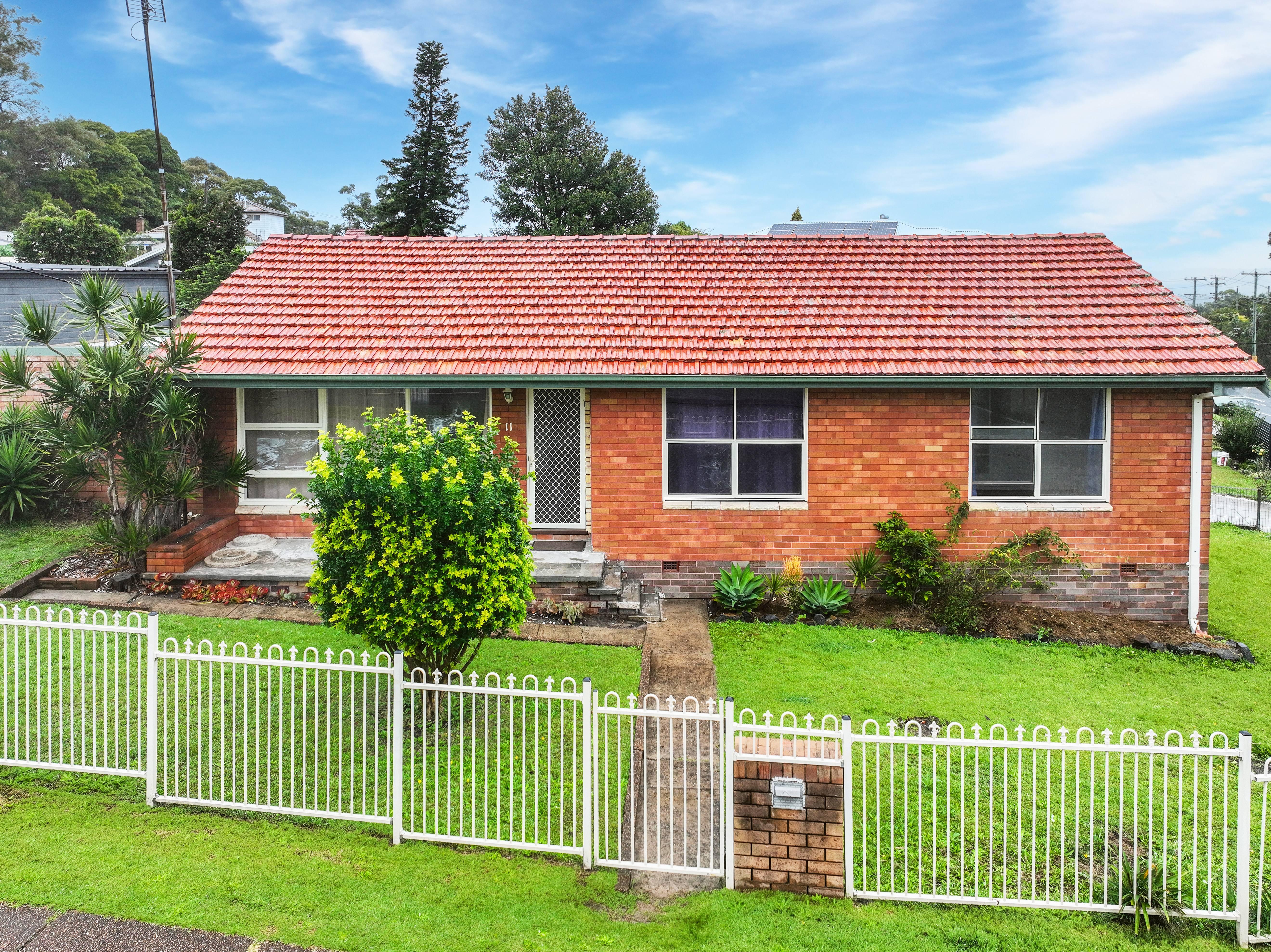 Prop-GPT: House: NSW Charlestown, NSW 2290 Home For Rent
