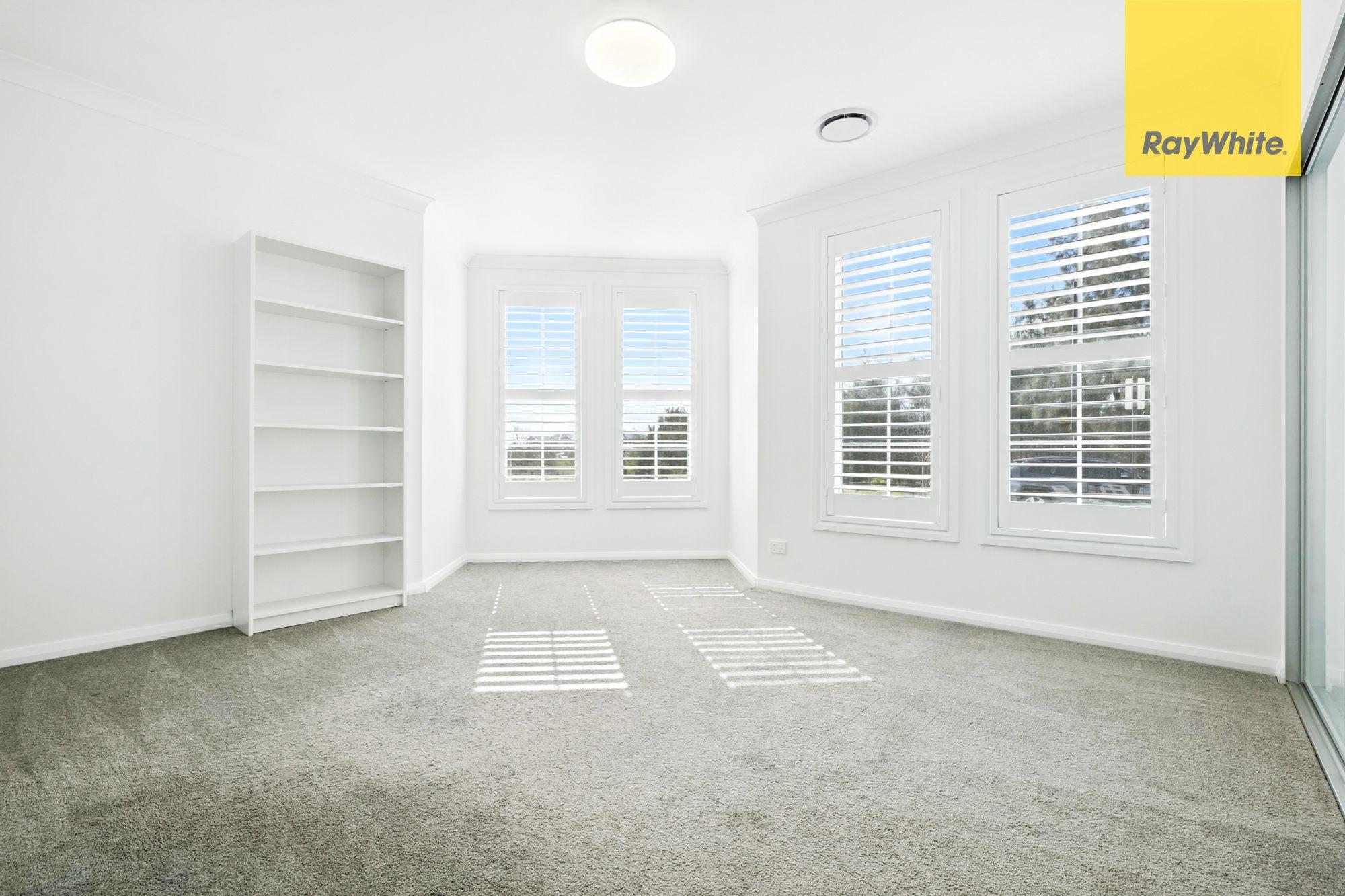 House for Rent: Catherine Field, NSW 2557, NSW, 2557
