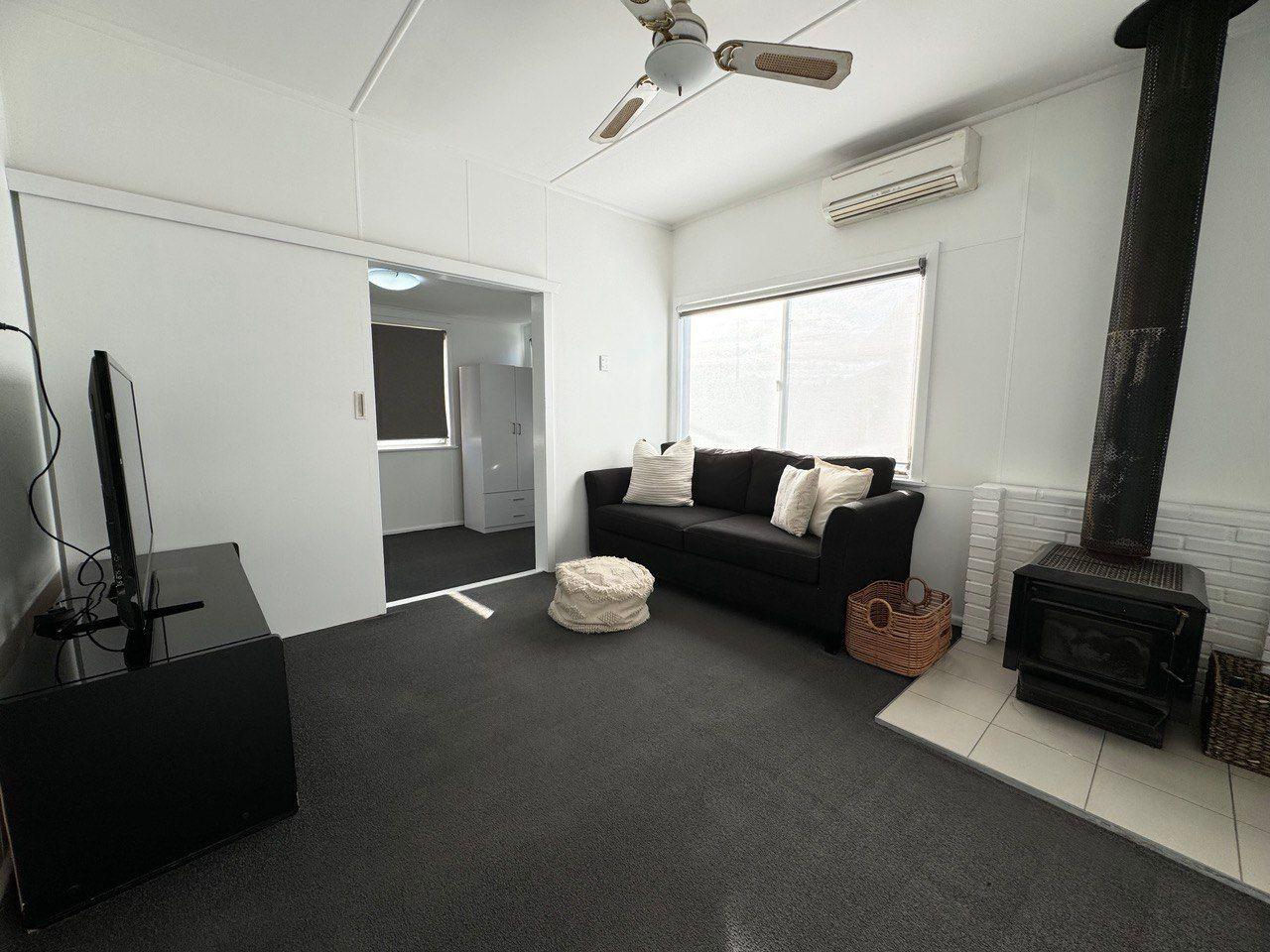 House for Rent: Parkes, NSW 2870, NSW, 2870