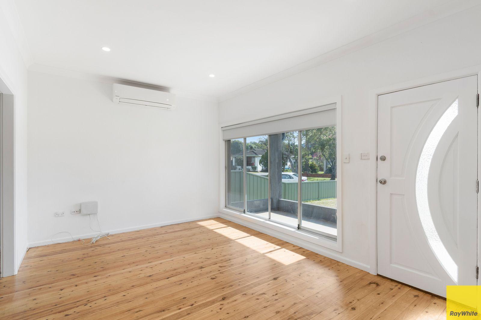 House for Rent: Dapto, NSW 2530, NSW, 2530