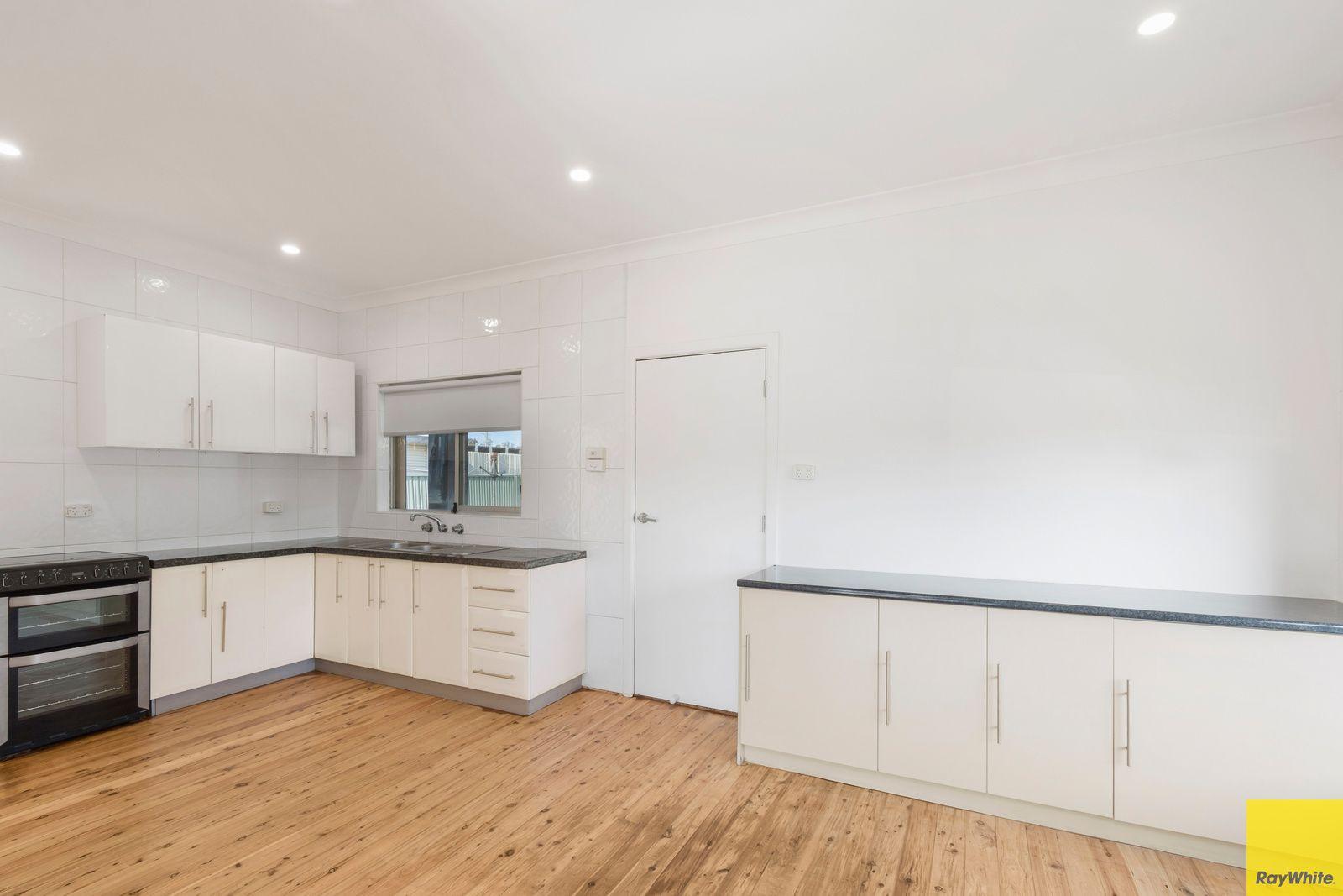 House for Rent: Dapto, NSW 2530, NSW, 2530