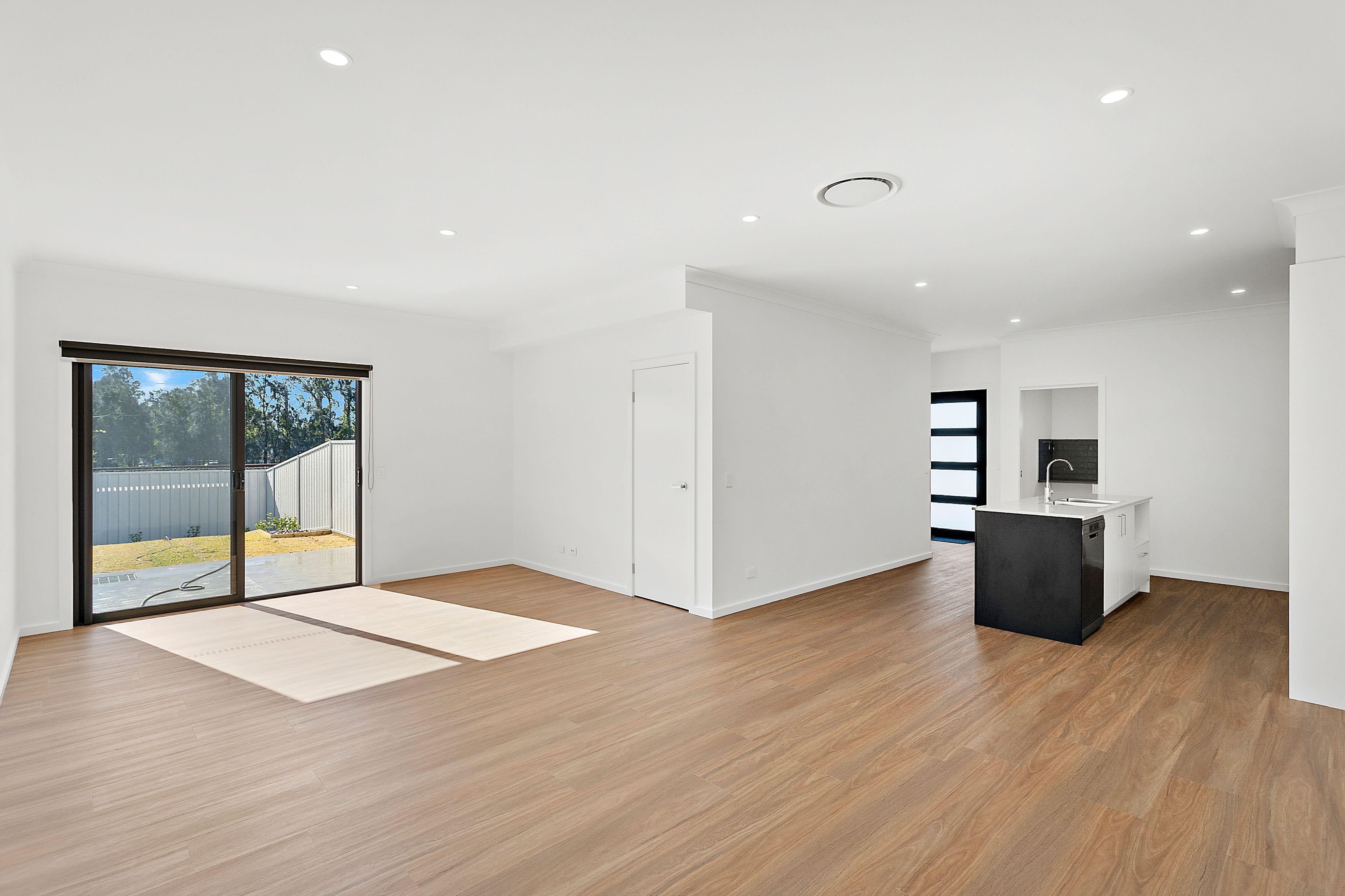 Townhouse for Rent: Albion Park Rail, NSW 2527, NSW, 2527