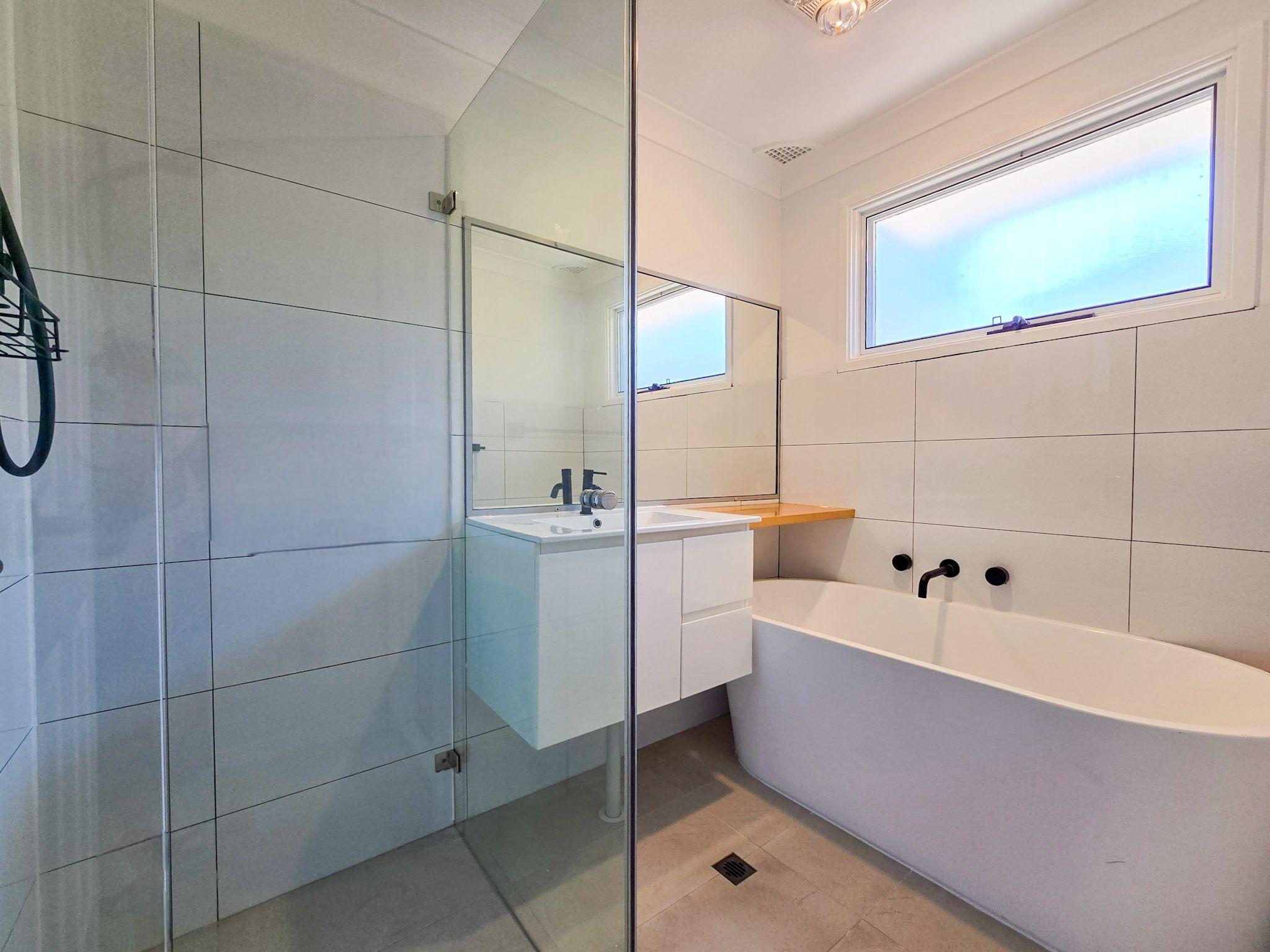 Unit for Rent: Macquarie Fields, NSW 2564, NSW, 2564