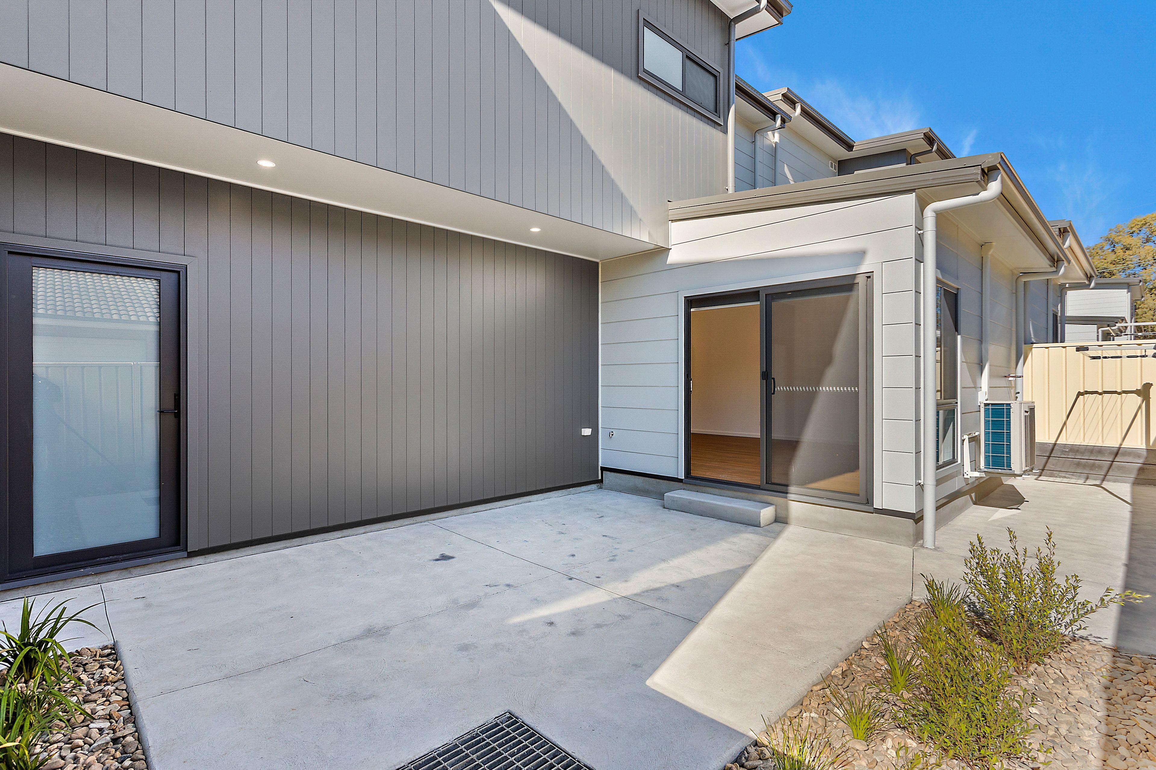 Townhouse for Rent: Albion Park Rail, NSW 2527, NSW, 2527