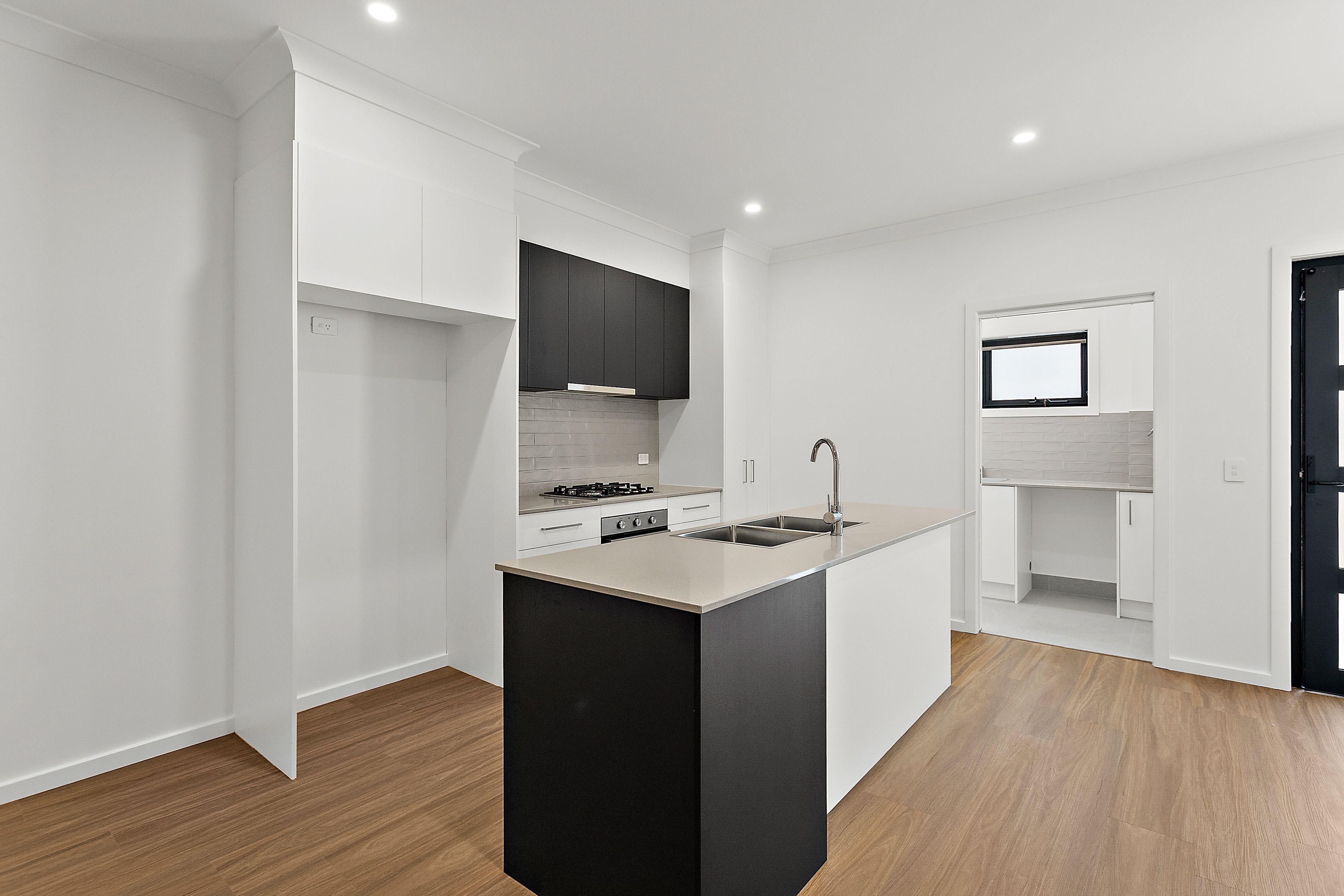 Townhouse for Rent: Albion Park Rail, NSW 2527, NSW, 2527