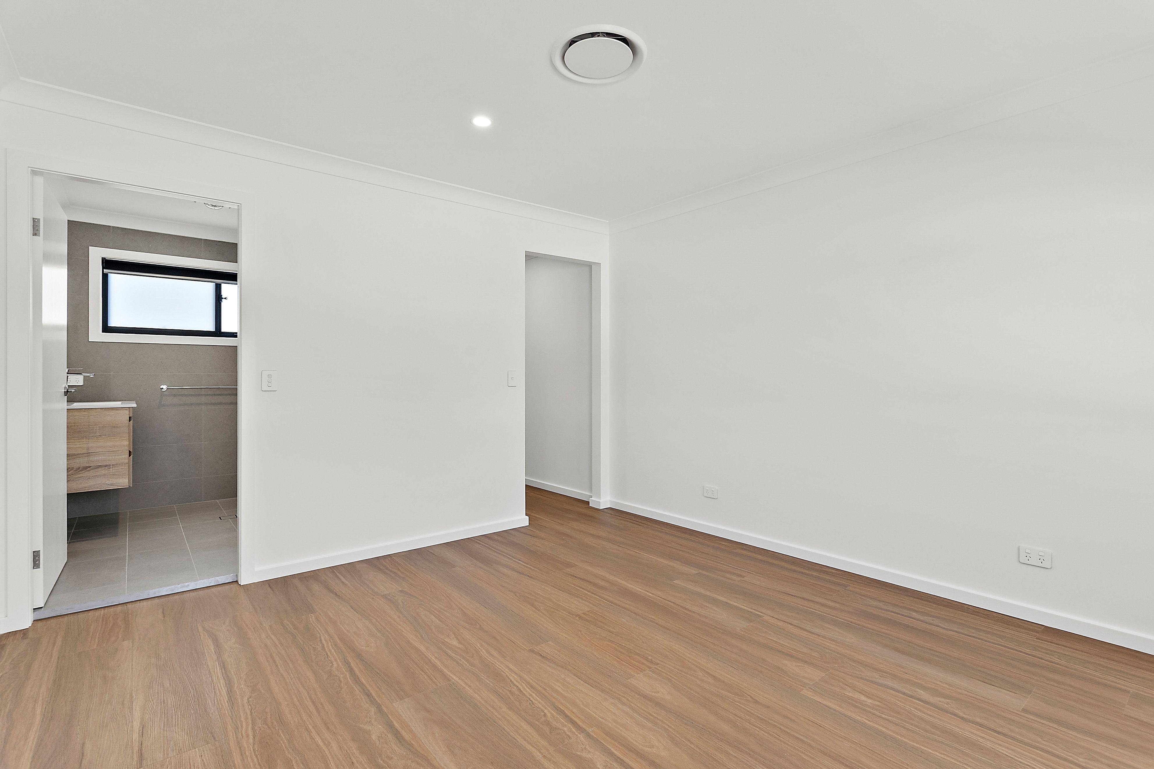 Townhouse for Rent: Albion Park Rail, NSW 2527, NSW, 2527