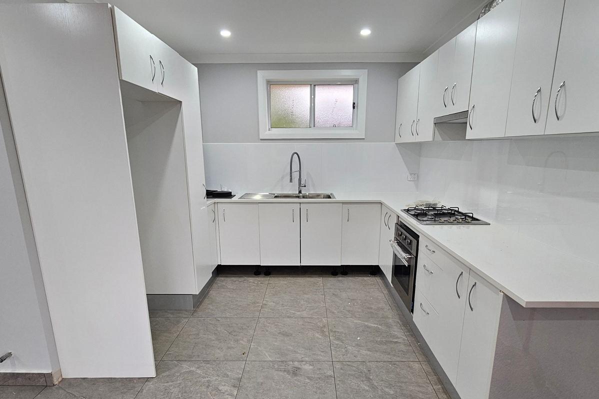 House for Rent: Mount Annan, NSW 2567, NSW, 2567