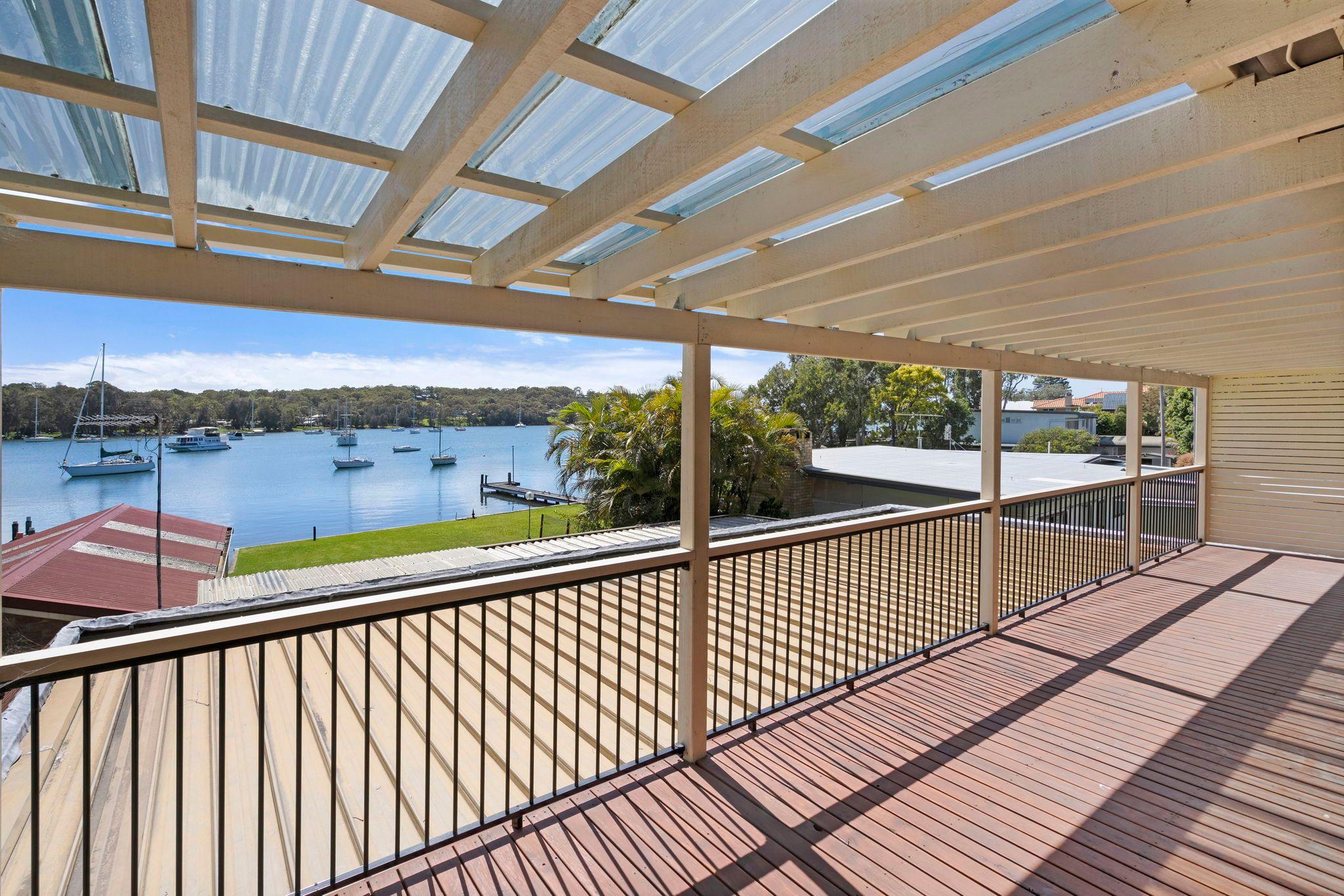 House for Rent: Brightwaters, NSW 2264, NSW, 2264