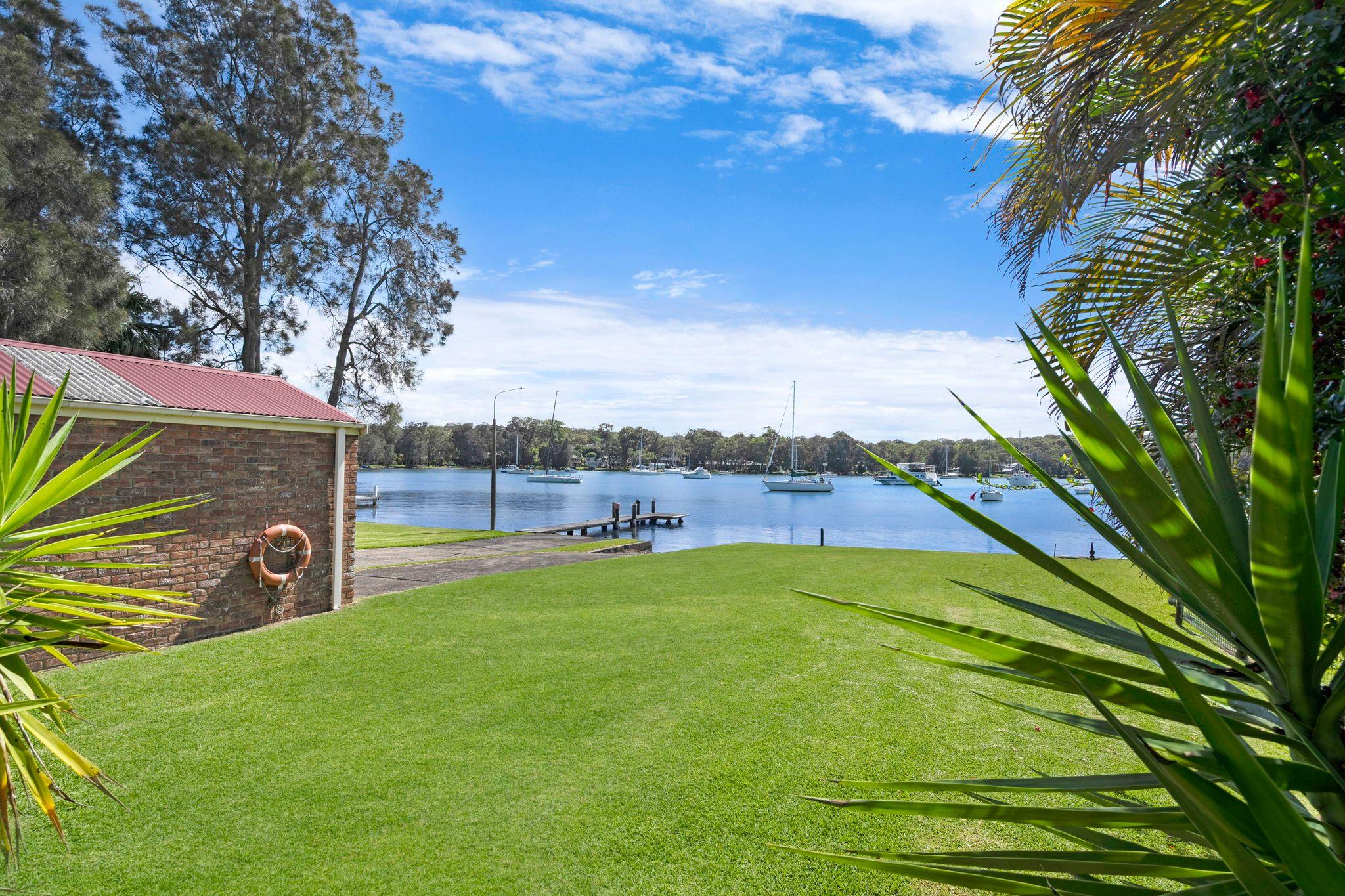 House for Rent: Brightwaters, NSW 2264, NSW, 2264
