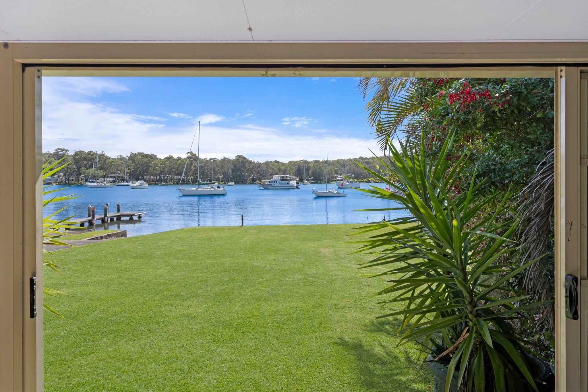 House for Rent: Brightwaters, NSW 2264, NSW, 2264
