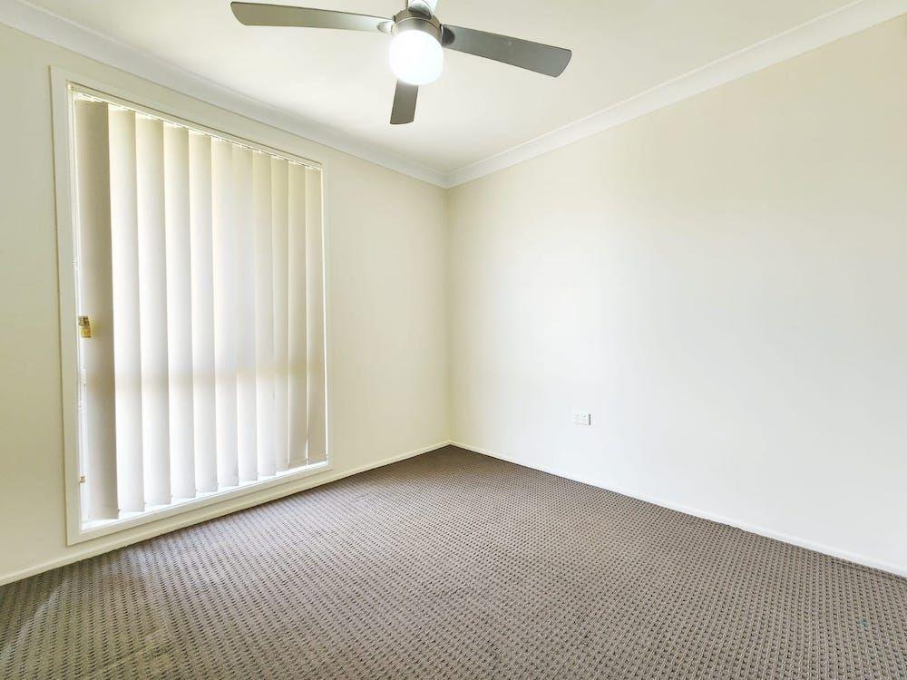 House for Rent: Eagle Vale, NSW 2558, NSW, 2558