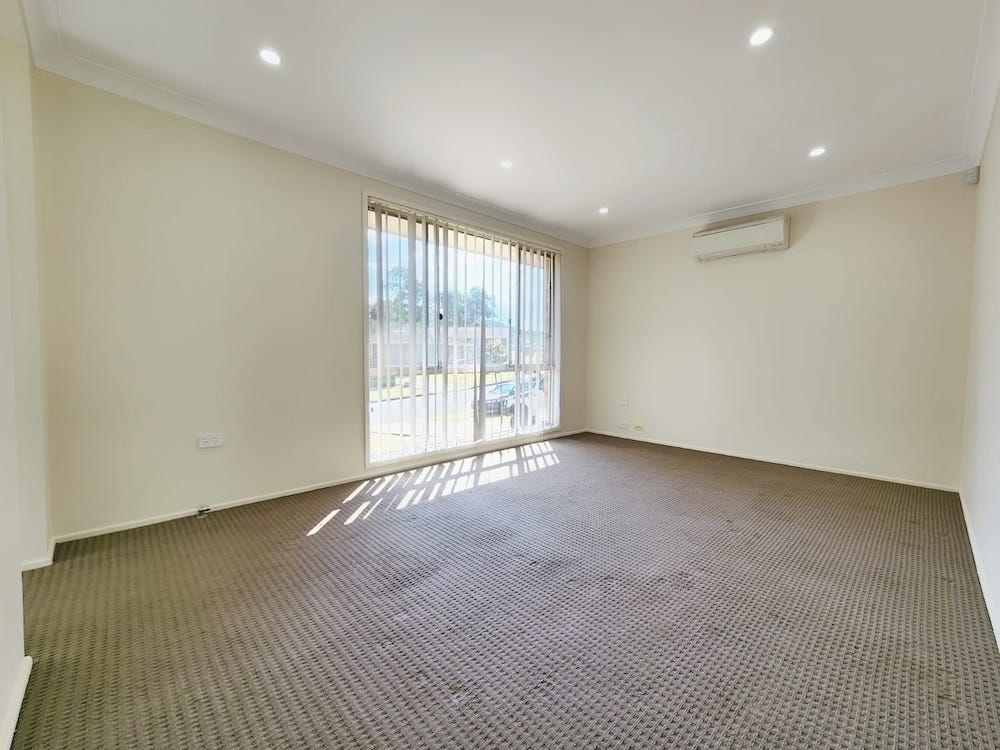 House for Rent: Eagle Vale, NSW 2558, NSW, 2558