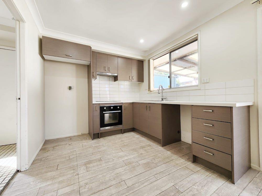 House for Rent: Eagle Vale, NSW 2558, NSW, 2558