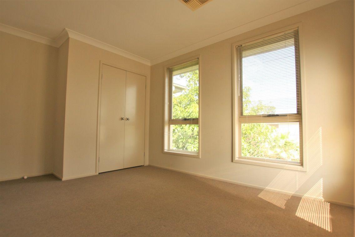 House for Rent: Elderslie, NSW 2570, NSW, 2570