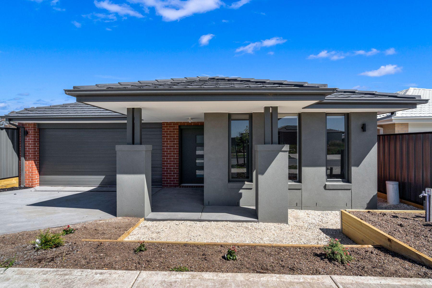 Prop-GPT: House: VIC Donnybrook, VIC 3064 Home For Rent