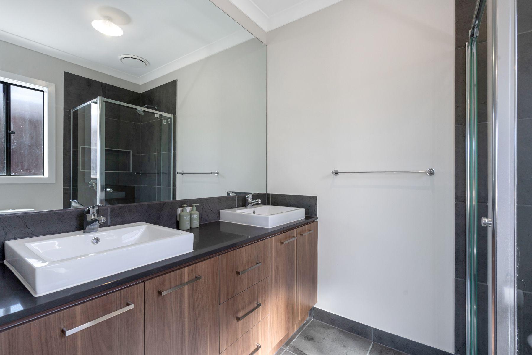 Modern 3-Bedroom Family Home in Prime Location