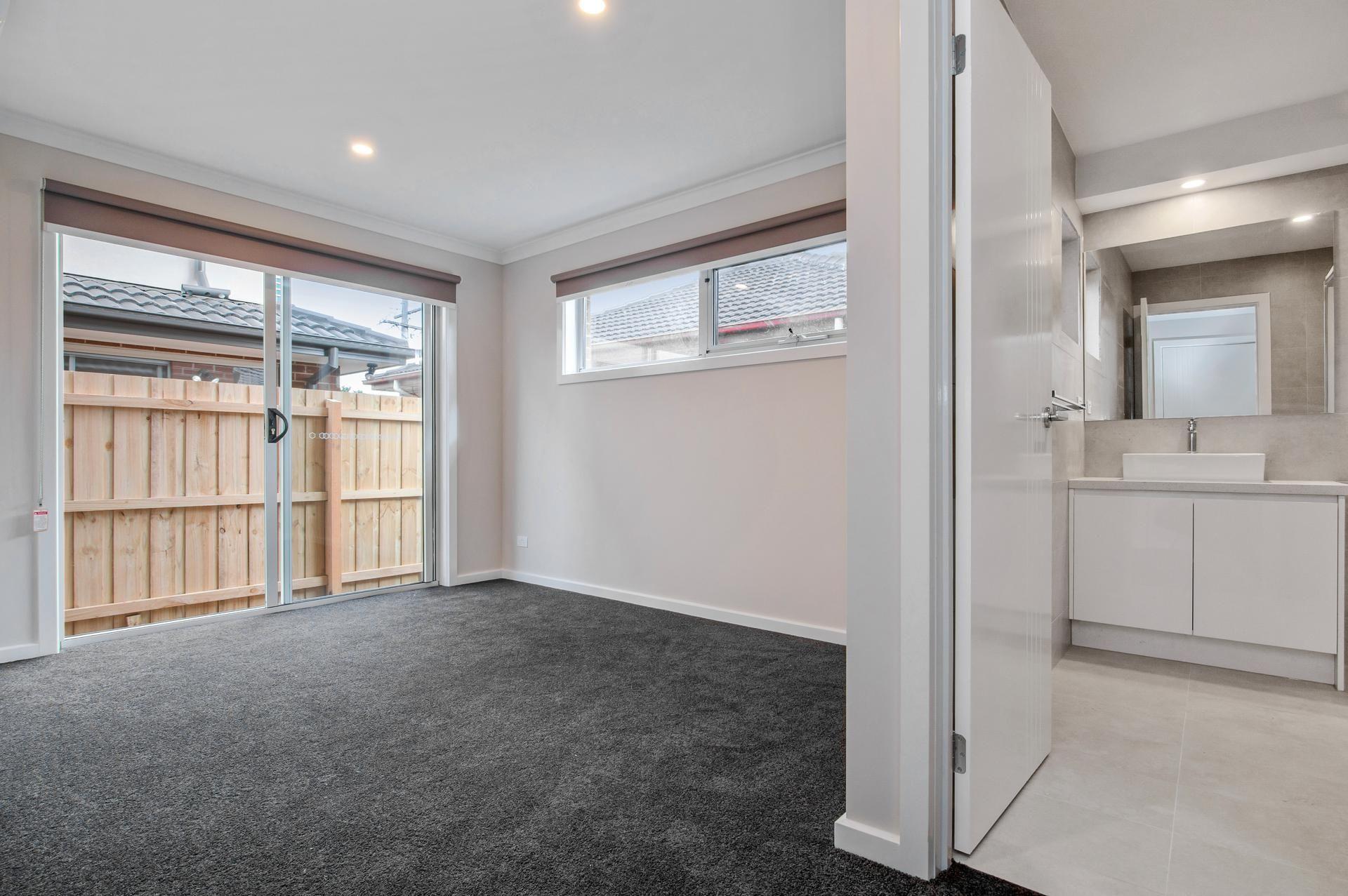 Townhouse for Rent: Mooroolbark, VIC 3138, VIC, 3138