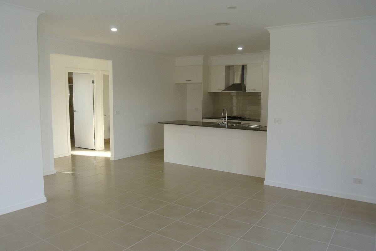 LOW MAINTENANCE FAMILY HOME