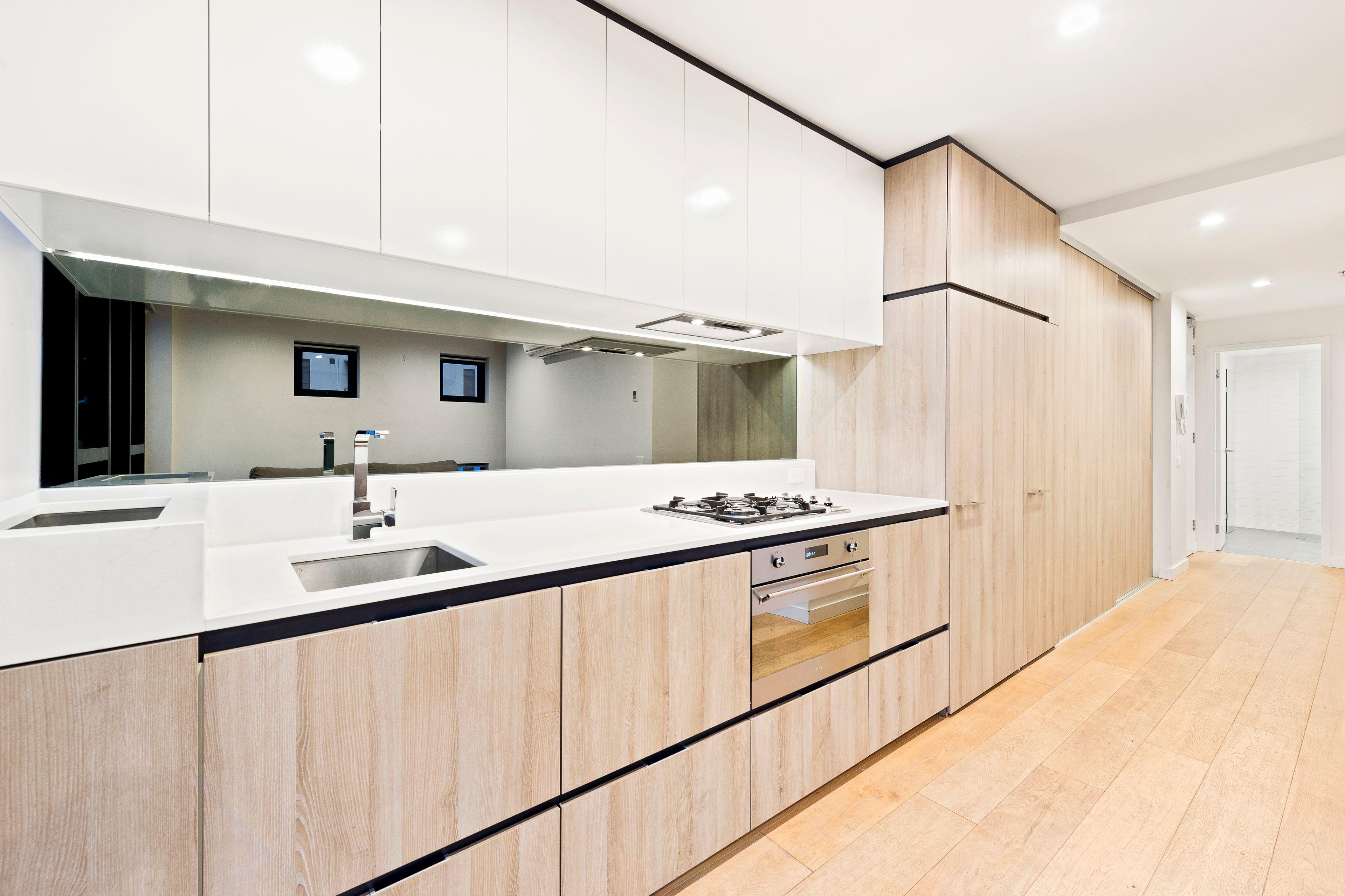 Modern Lifestyle - Vibrant and Filled with Natural Light!