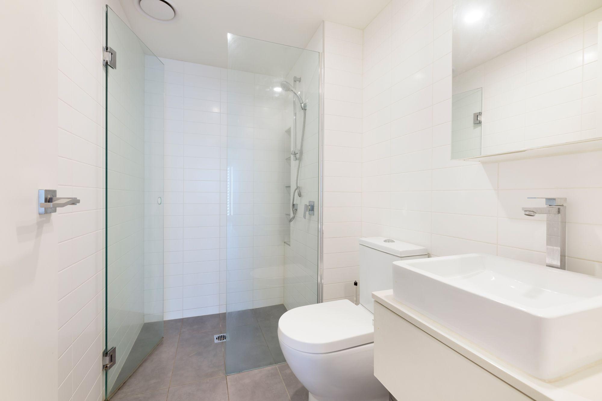 Modern Lifestyle - Vibrant and Filled with Natural Light!
