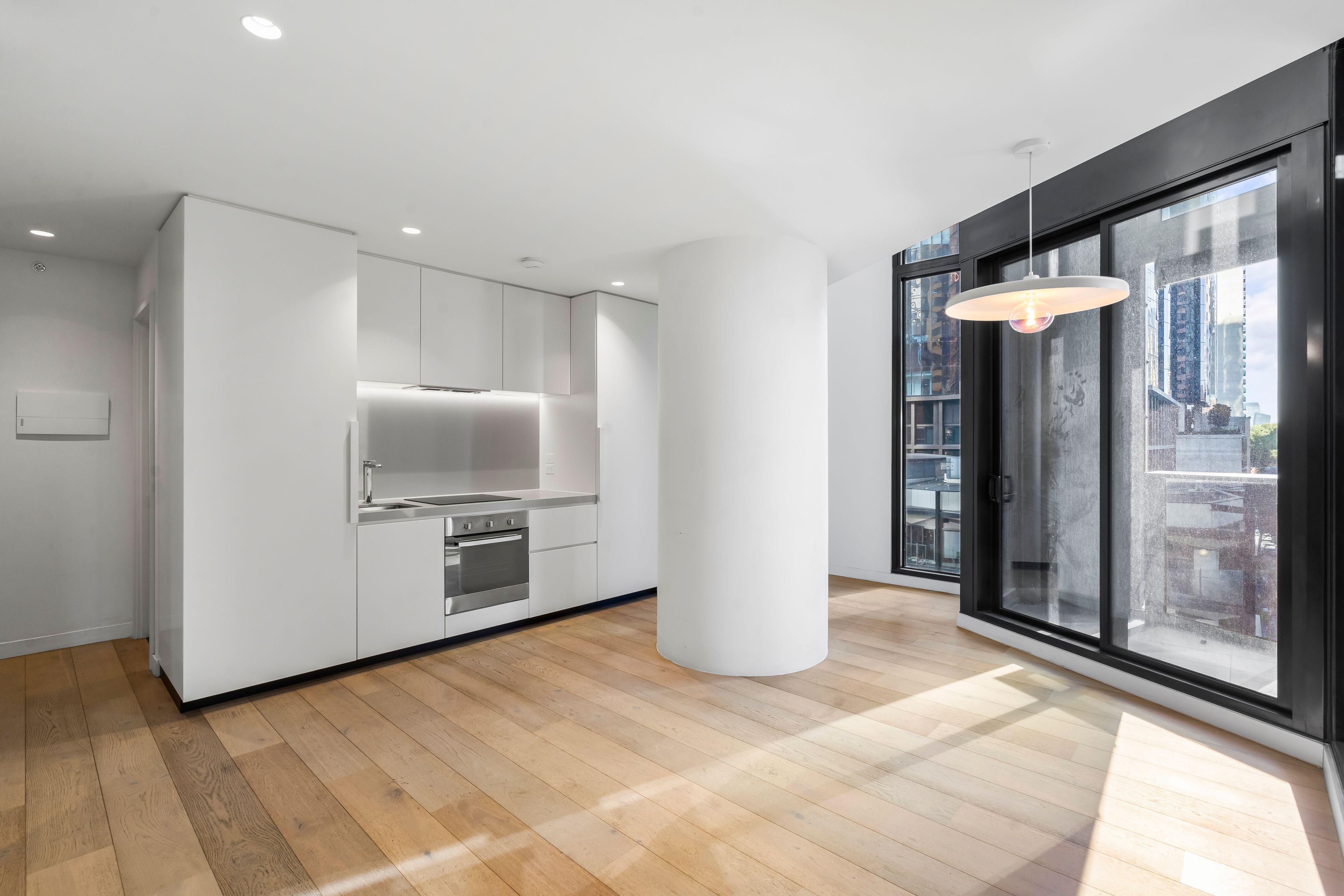 Apartment for Rent: Melbourne, VIC 3000, VIC, 3000