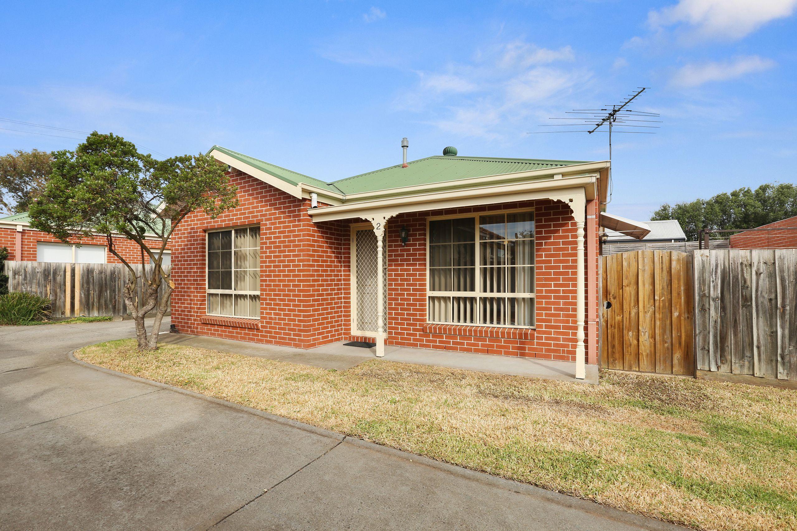 Prop-GPT: House: VIC Hamlyn Heights, VIC 3215 Home For Rent