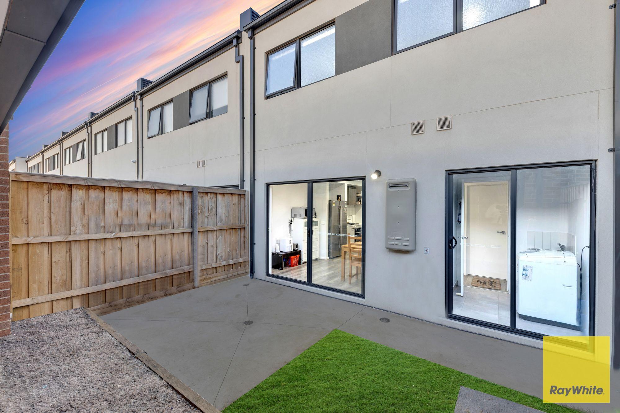Effortless Living with a Touch of Class - 9 Ogawa Walk, Tarneit