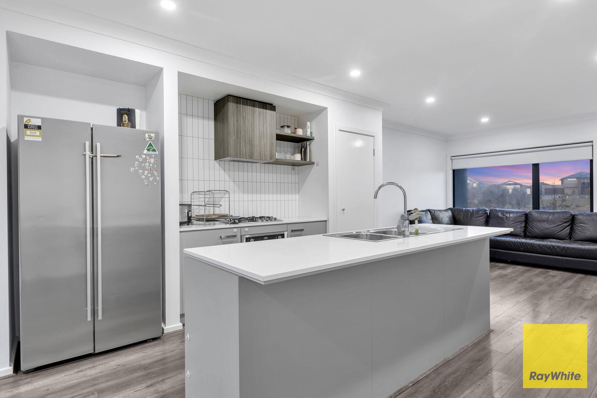Effortless Living with a Touch of Class - 9 Ogawa Walk, Tarneit