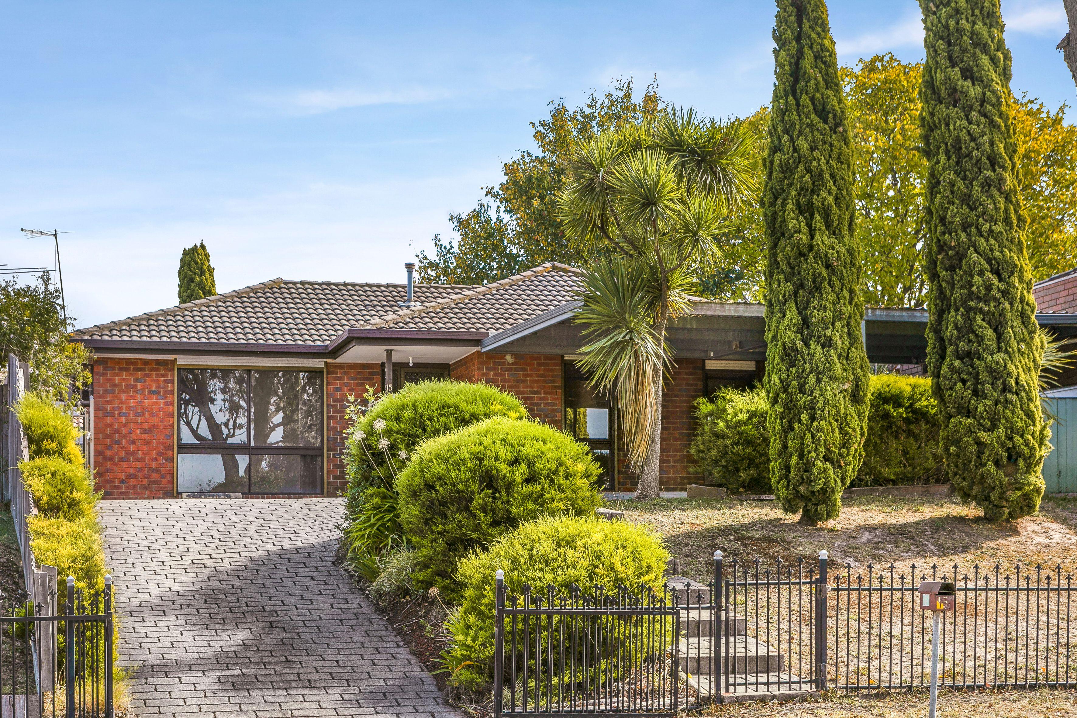 Prop-GPT: House: VIC Meadow Heights, VIC 3048 Home For Rent