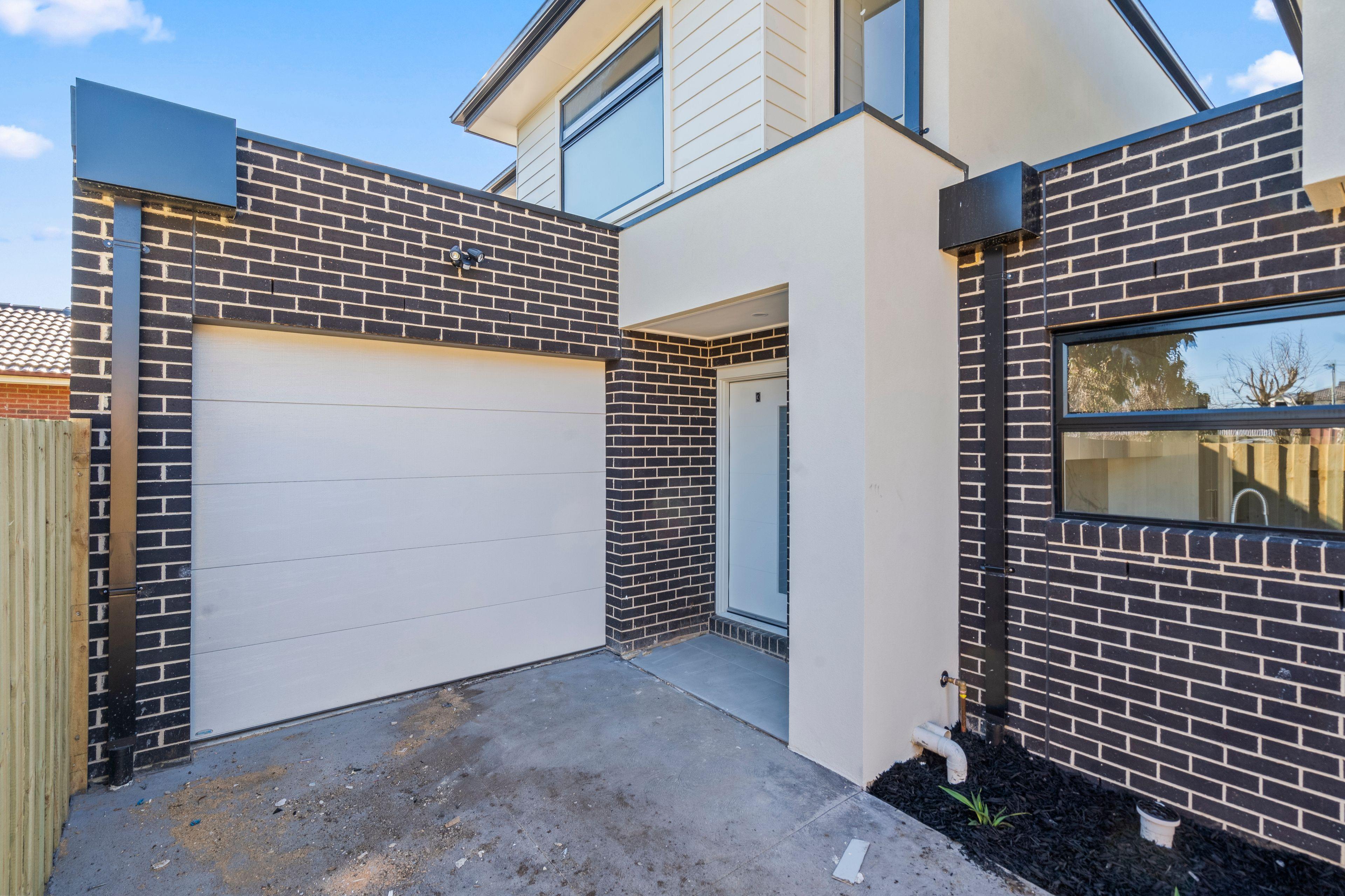 Townhouse for Rent: Glenroy, VIC 3046, VIC, 3046