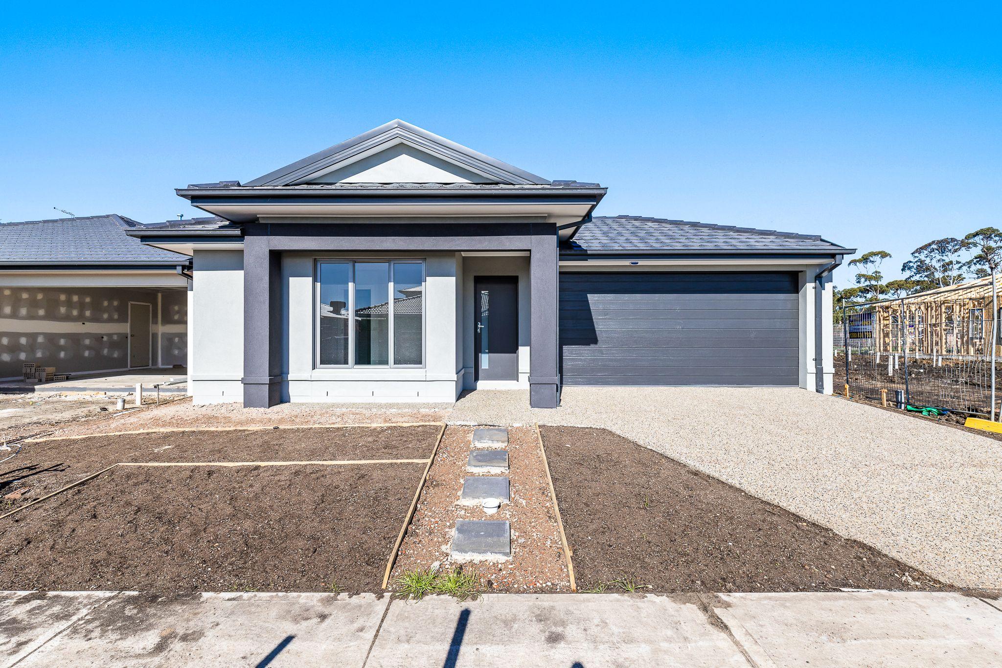 Prop-GPT: House: VIC Cranbourne East, VIC 3977 Home For Rent
