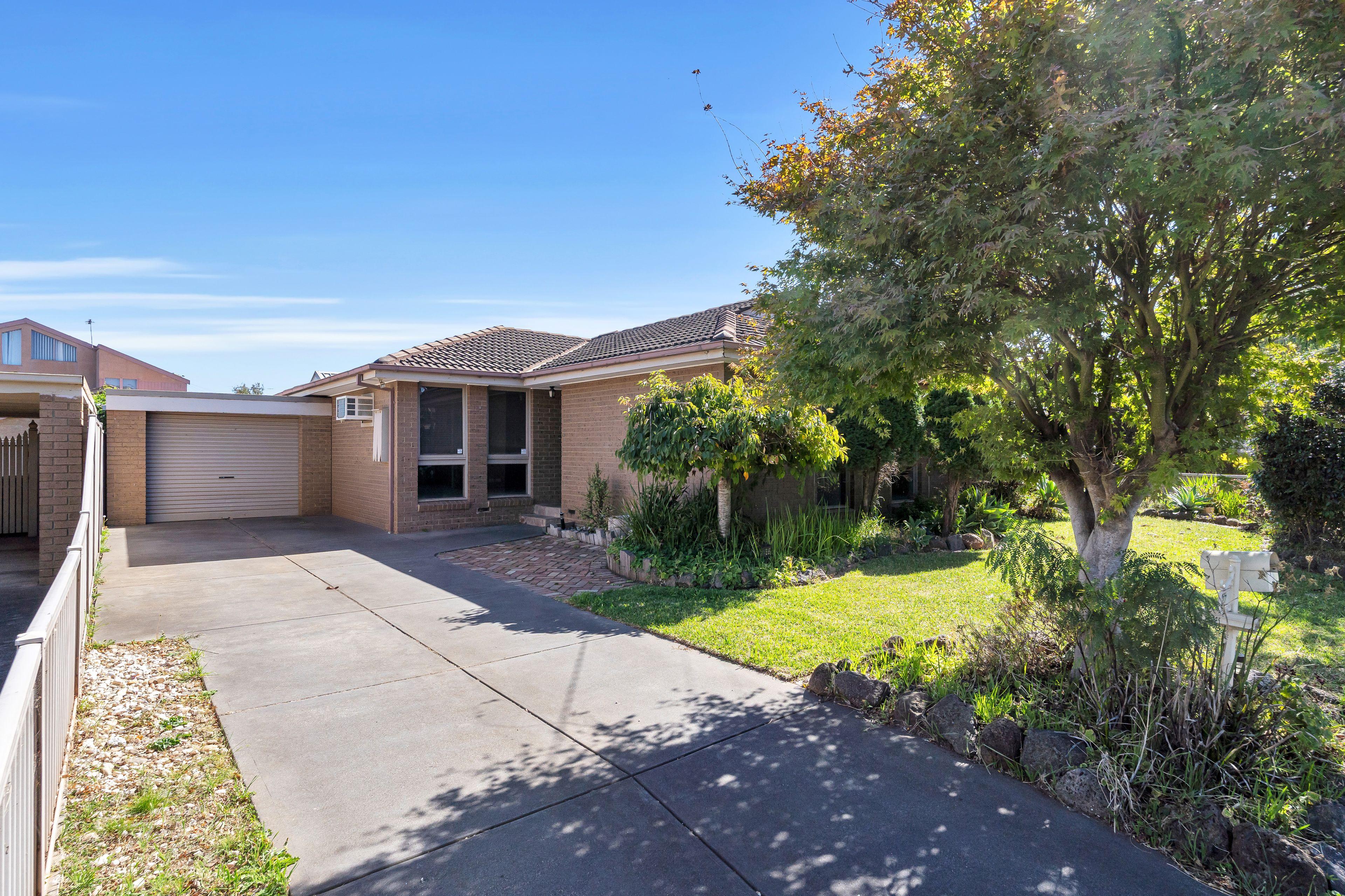 Prop-GPT: House: VIC Werribee, VIC 3030 Home For Rent