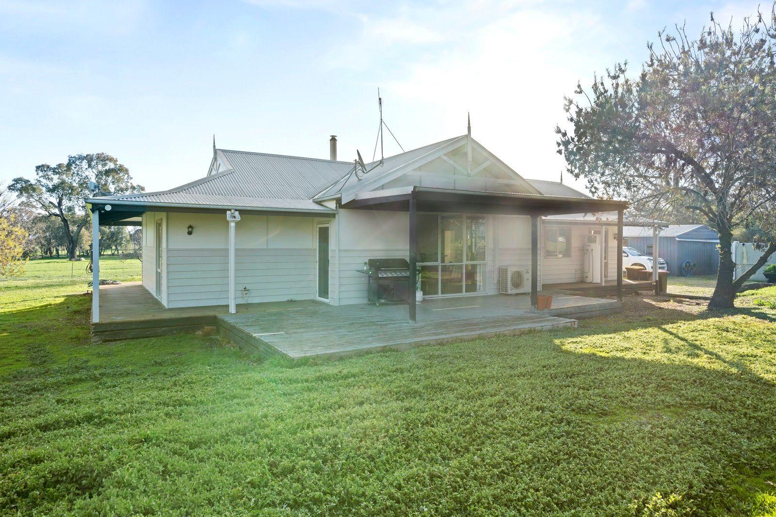 Your Country Lifestyle awaits!