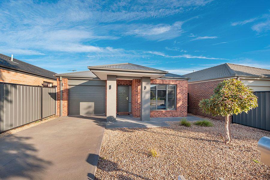 House for Rent: Craigieburn, VIC 3064, VIC, 3064