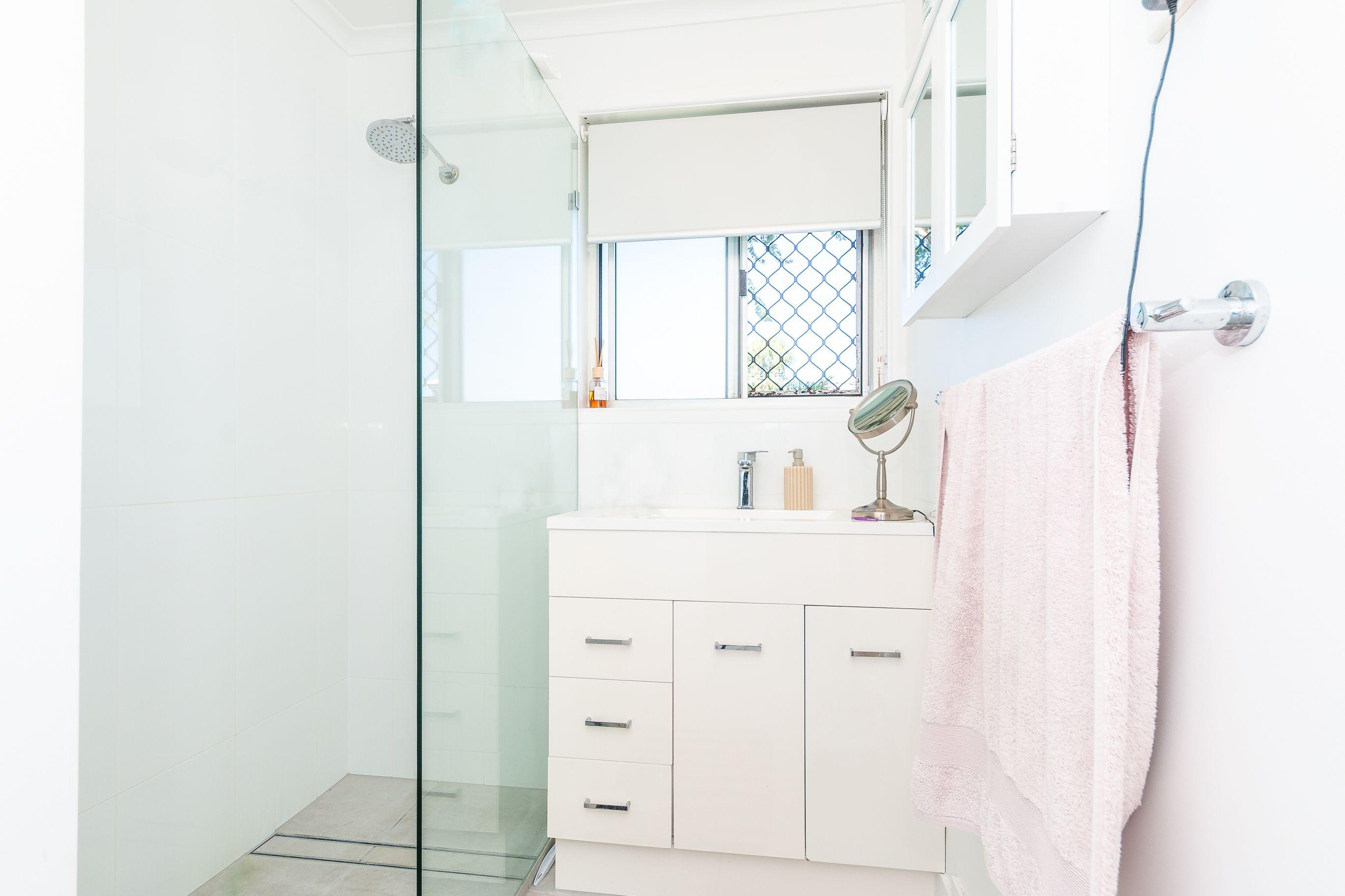 Neat & Tidy 3 Bedroom Home with Large Shed