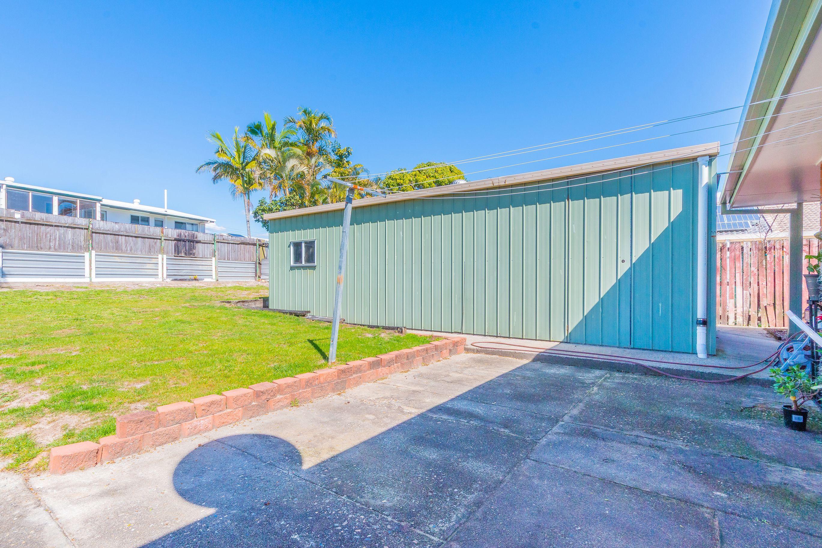 Neat & Tidy 3 Bedroom Home with Large Shed