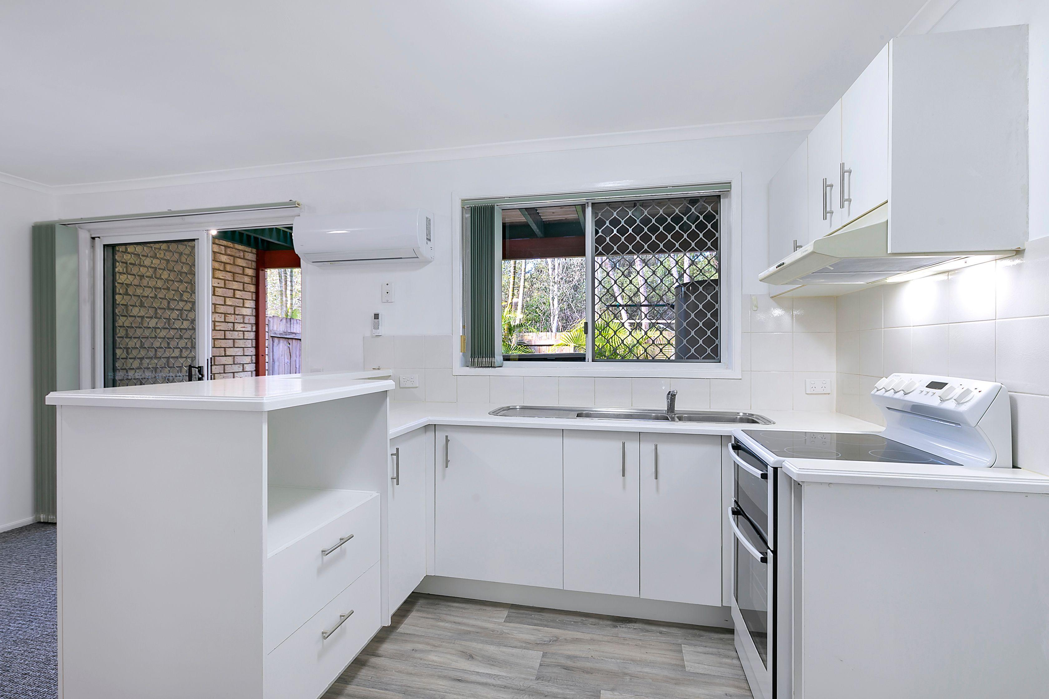 Expansive Townhouse Offering the Ultimate in Lifestyle & Convenience