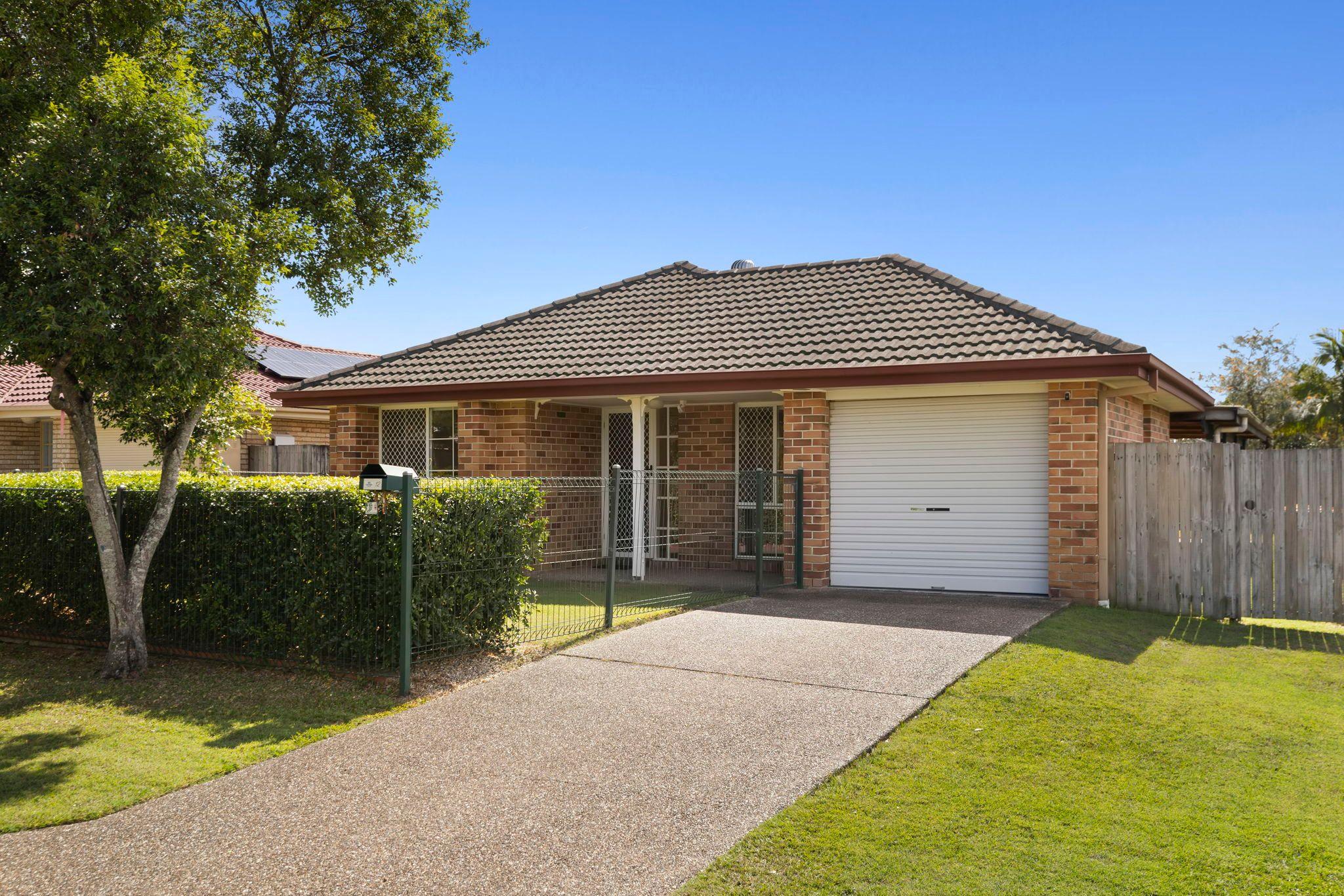 Prop-GPT: House: QLD Carina, QLD 4152 Home For Rent