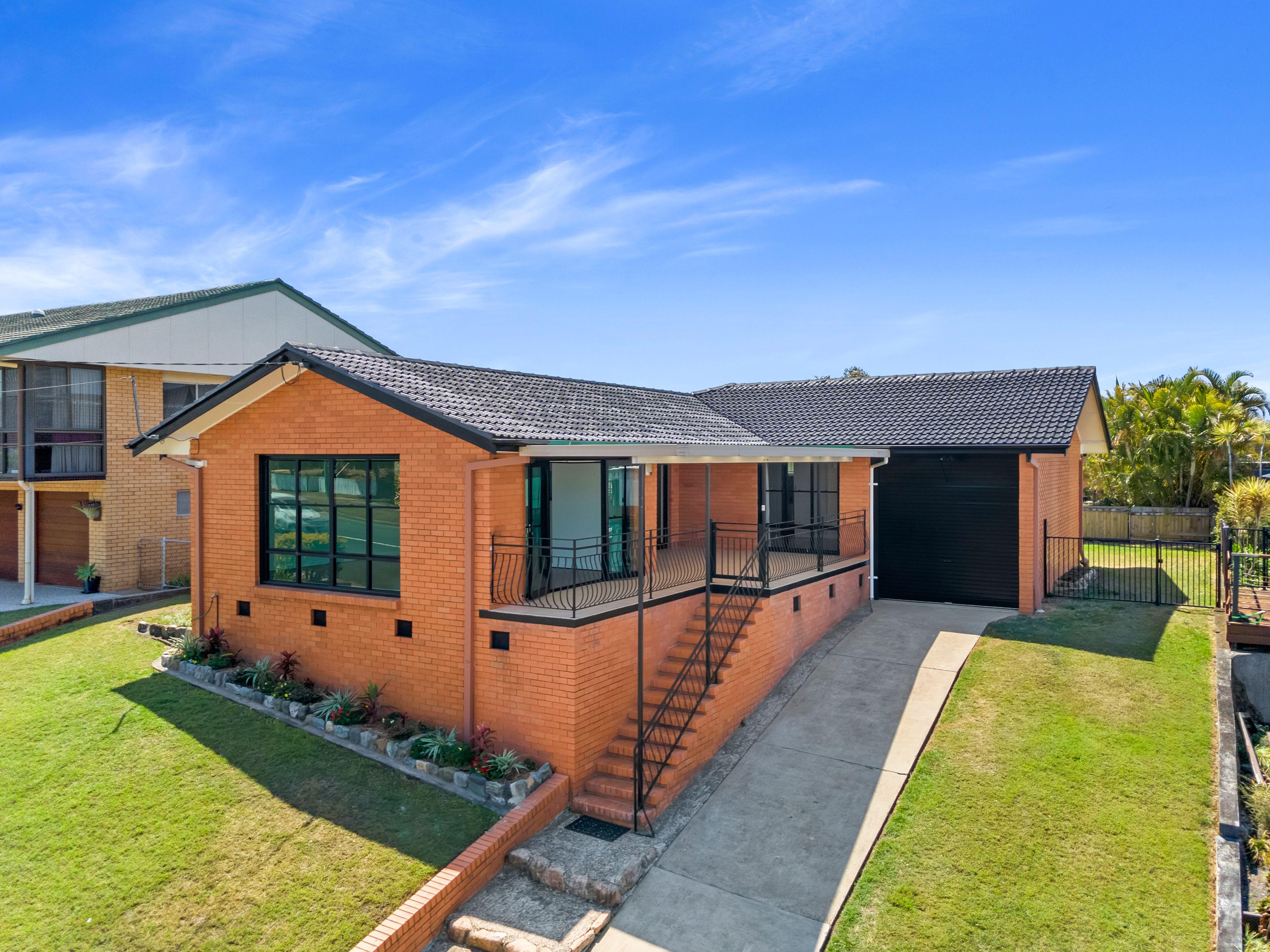 Breathtaking City Views Meet Modern Elegance