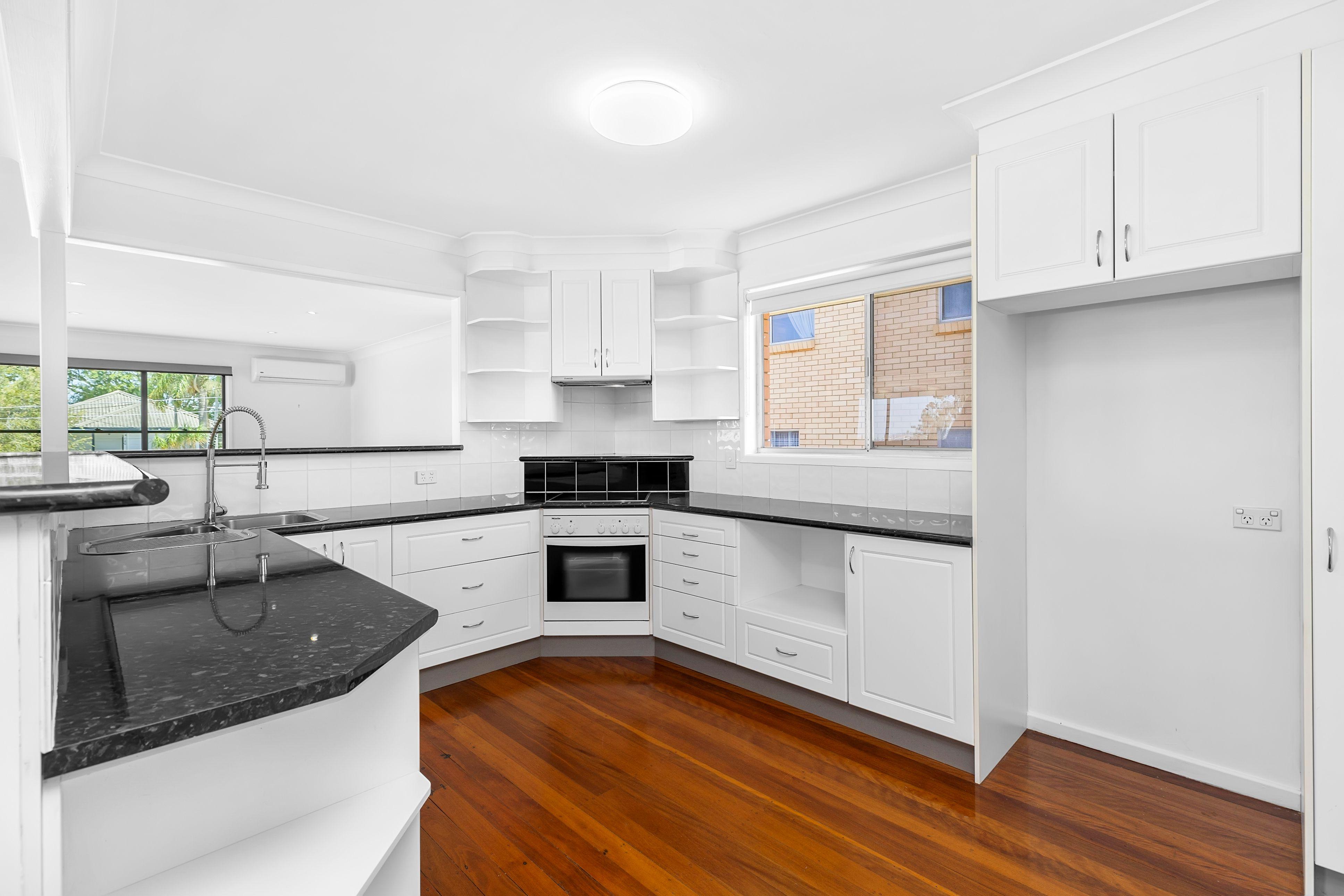 Breathtaking City Views Meet Modern Elegance